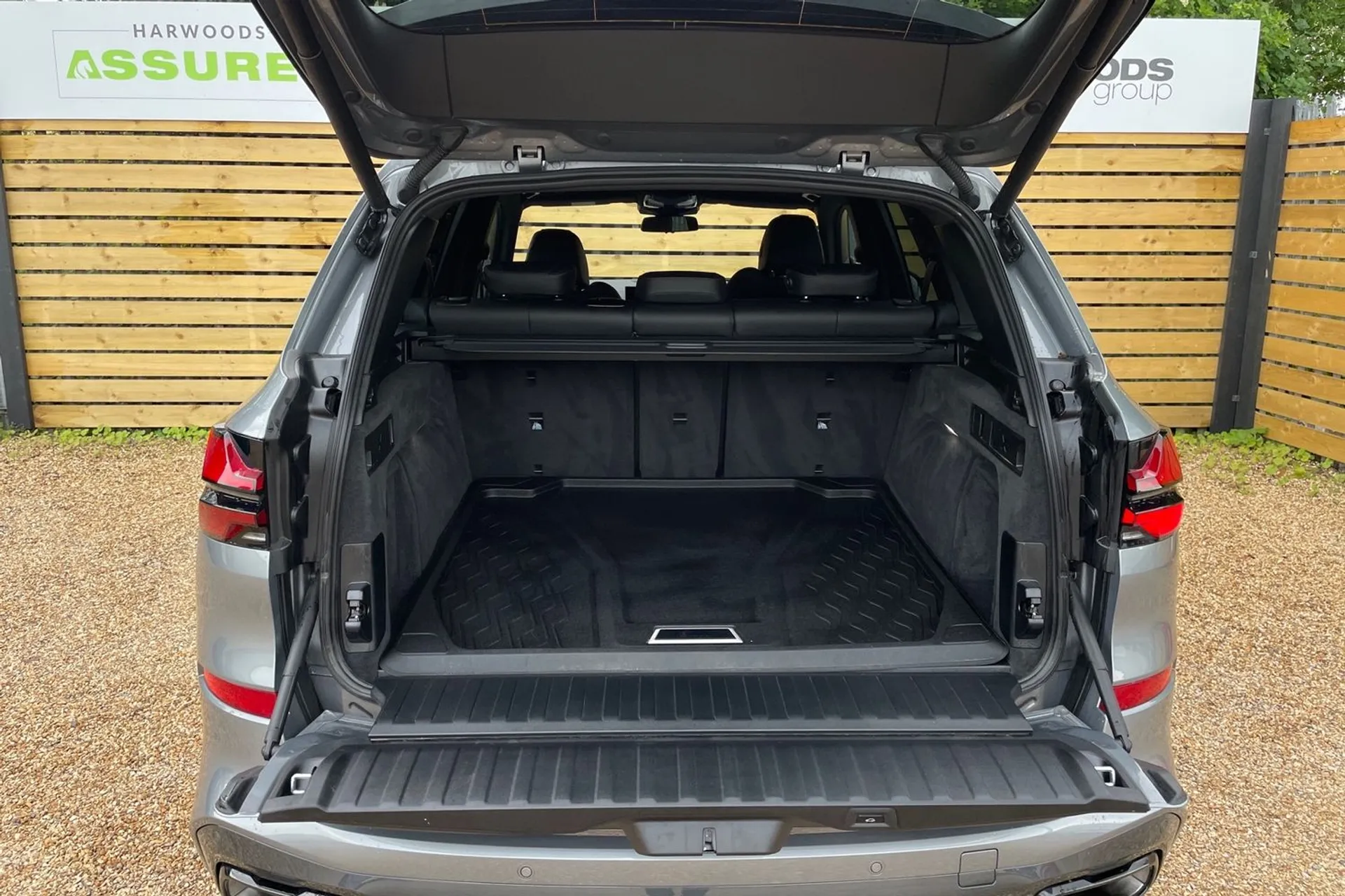 BMW X5 thumbnail image number 21
