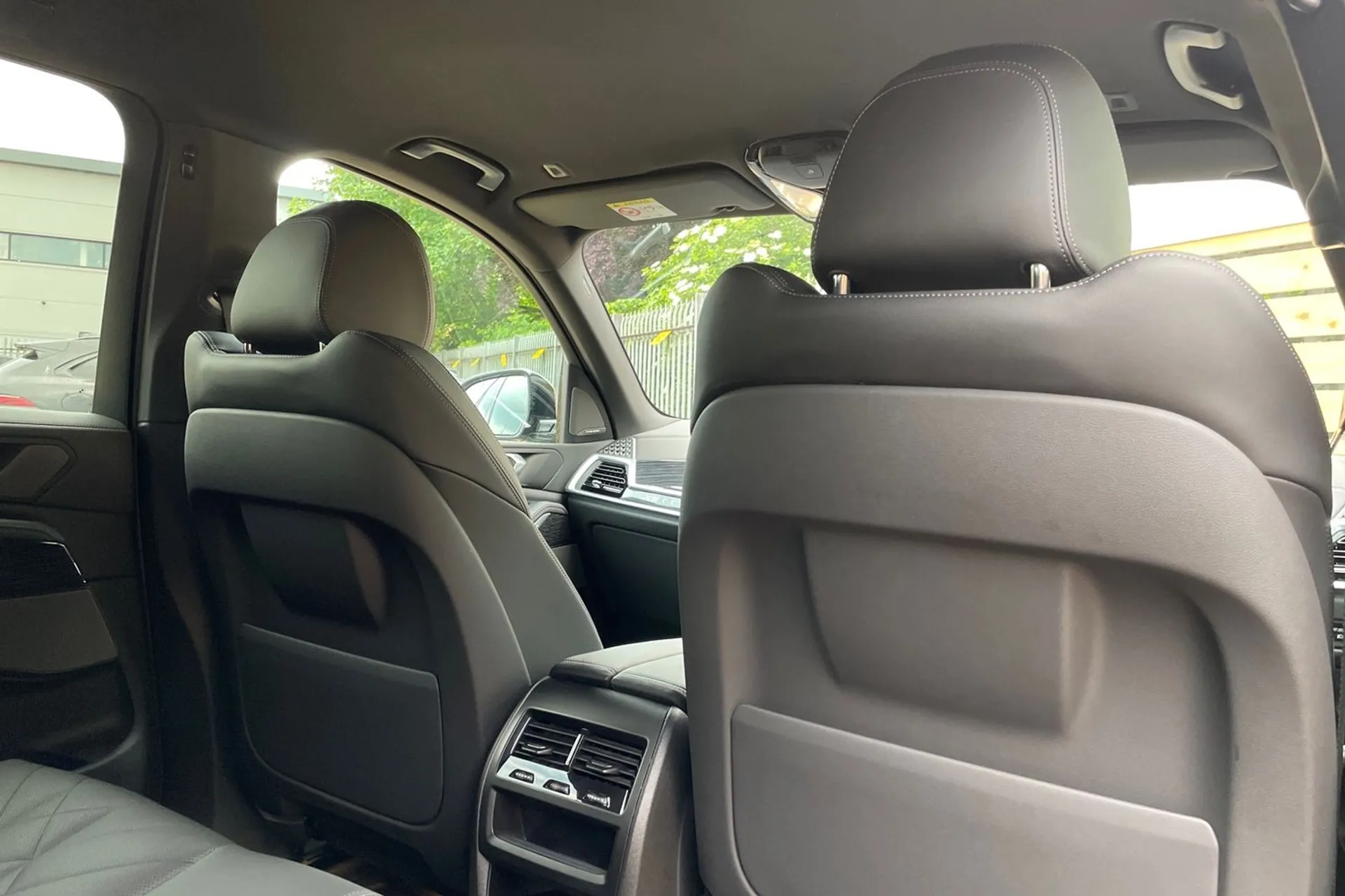 BMW X5 thumbnail image number 25