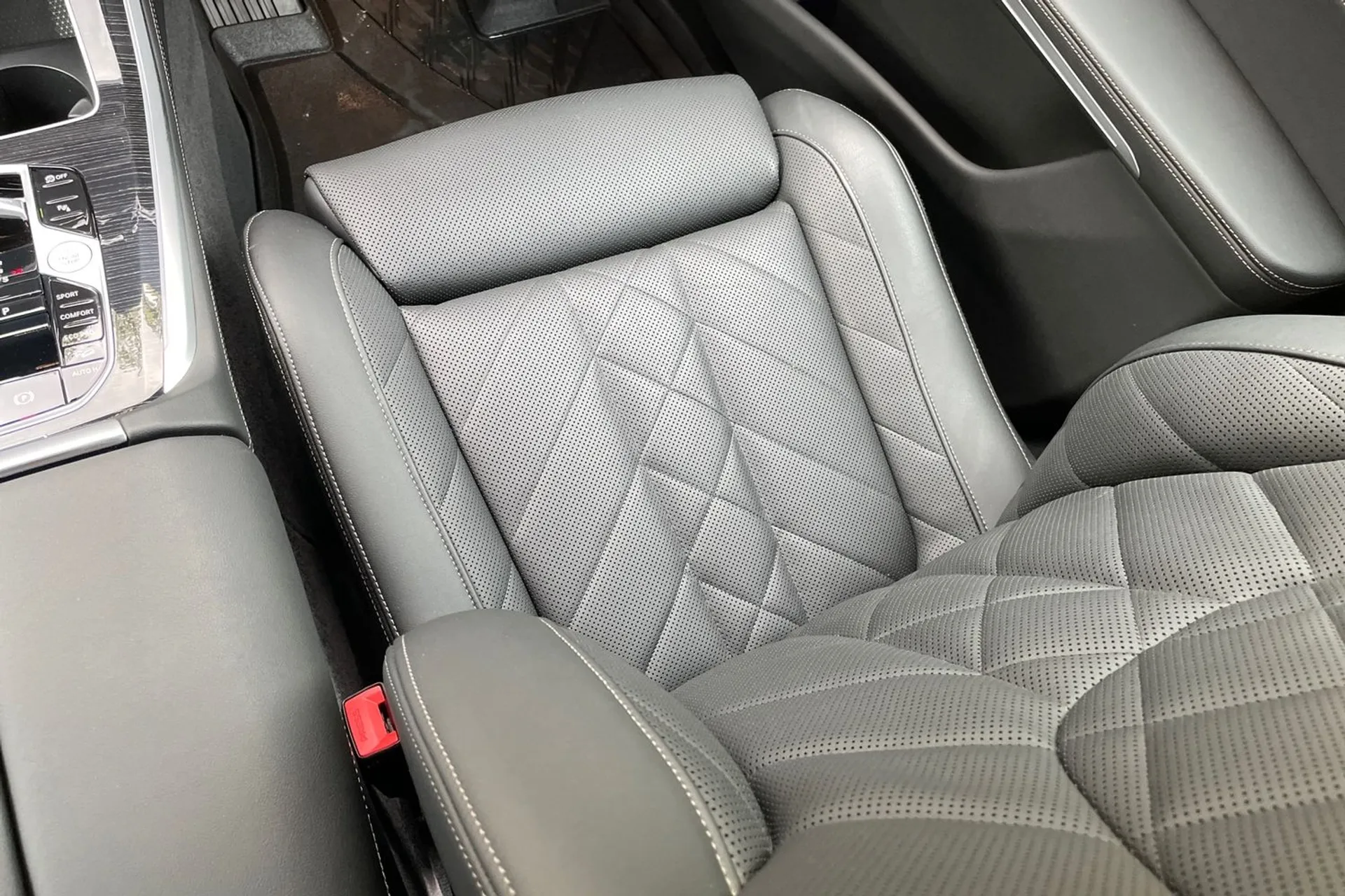 BMW X5 thumbnail image number 35