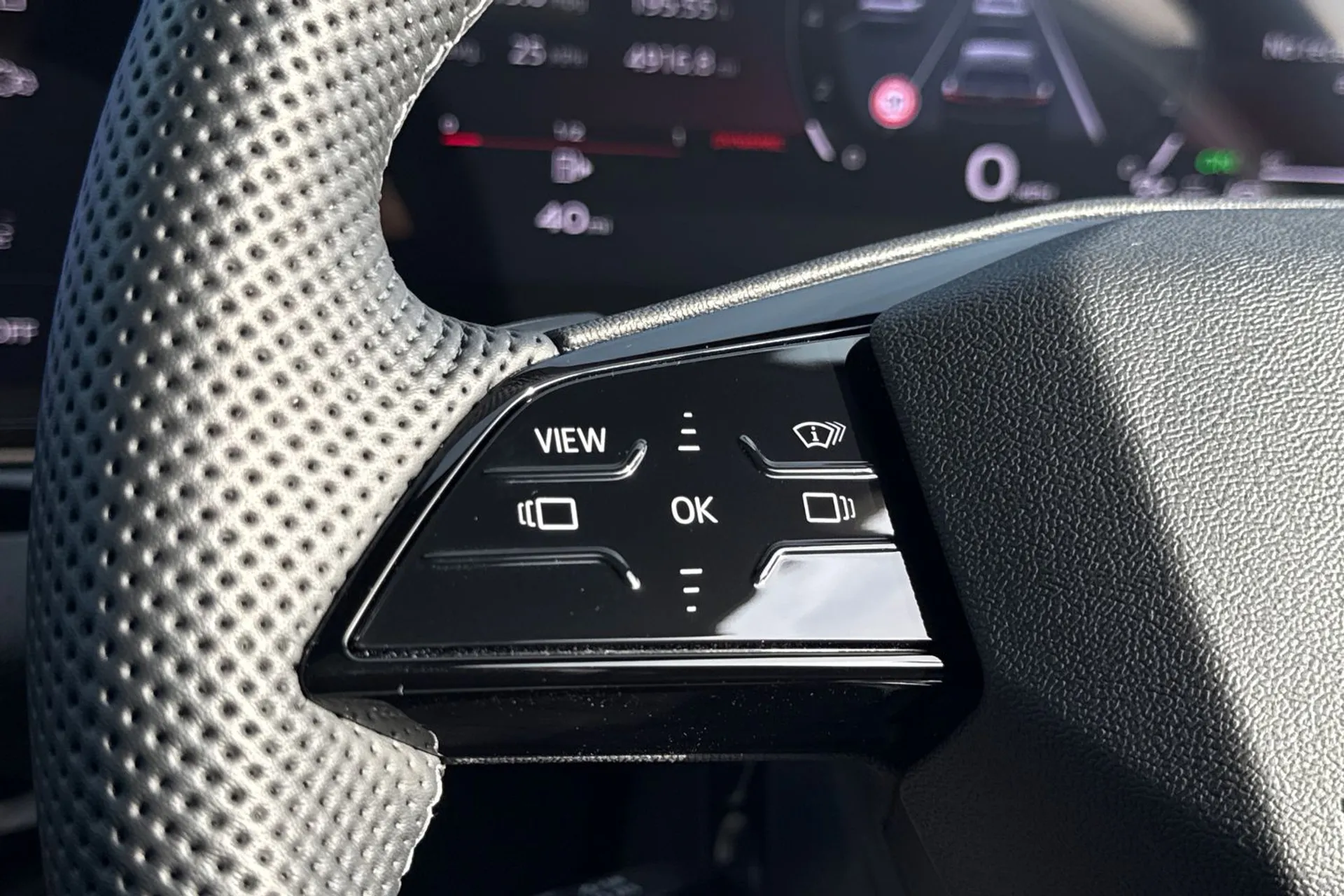 Audi A5 thumbnail image number 43