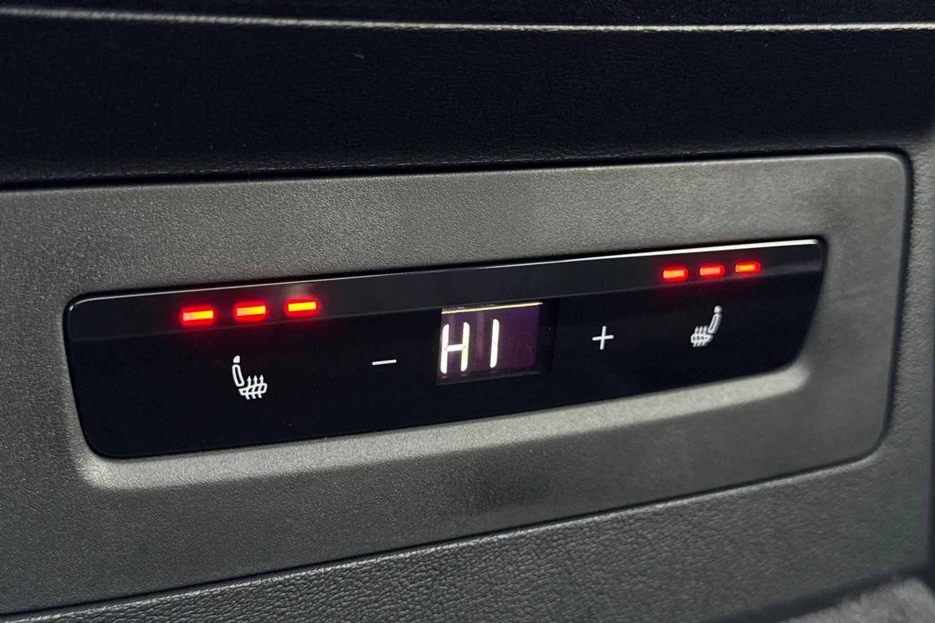 Audi A5 thumbnail image number 24