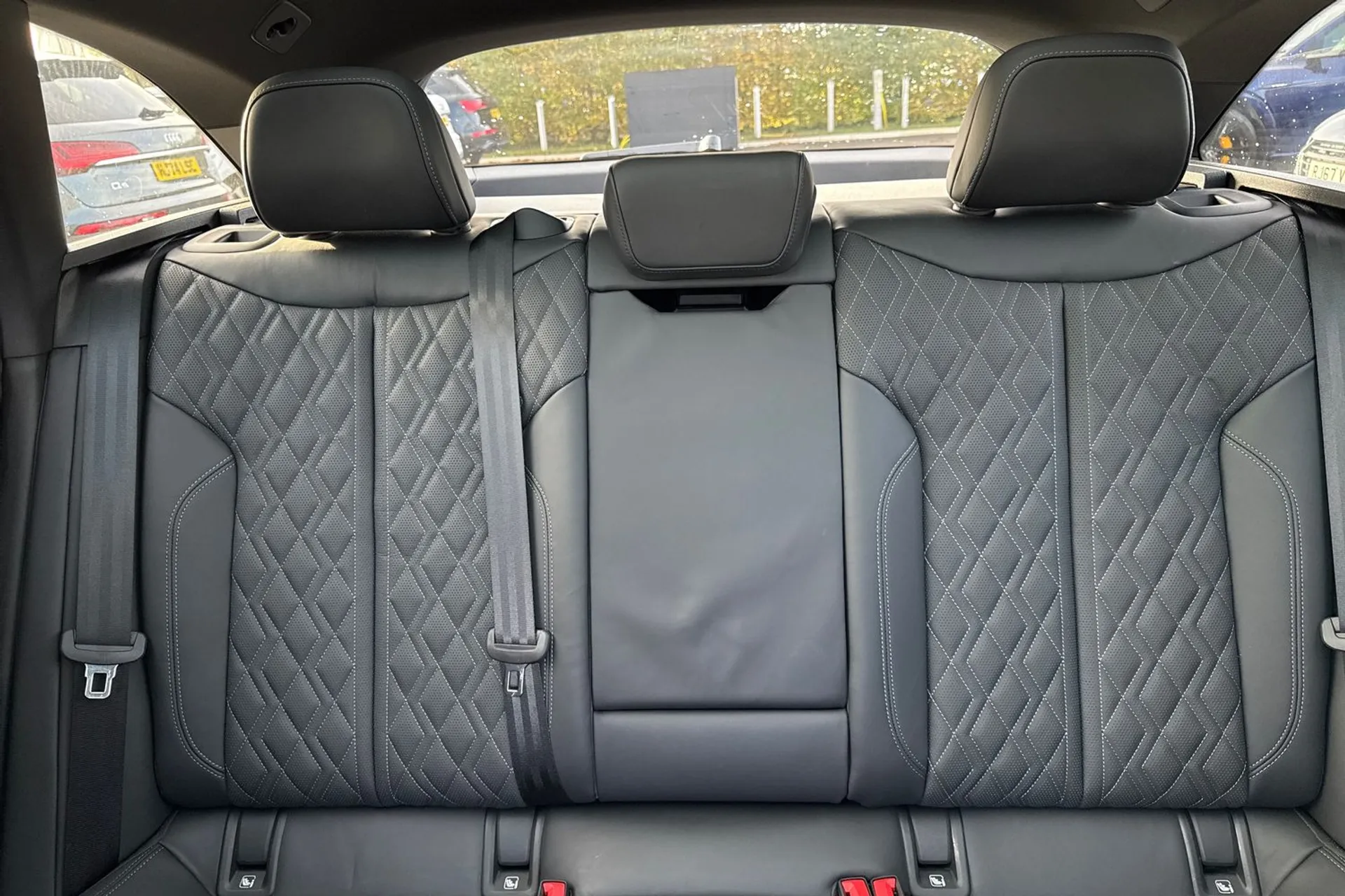 Audi A5 thumbnail image number 33