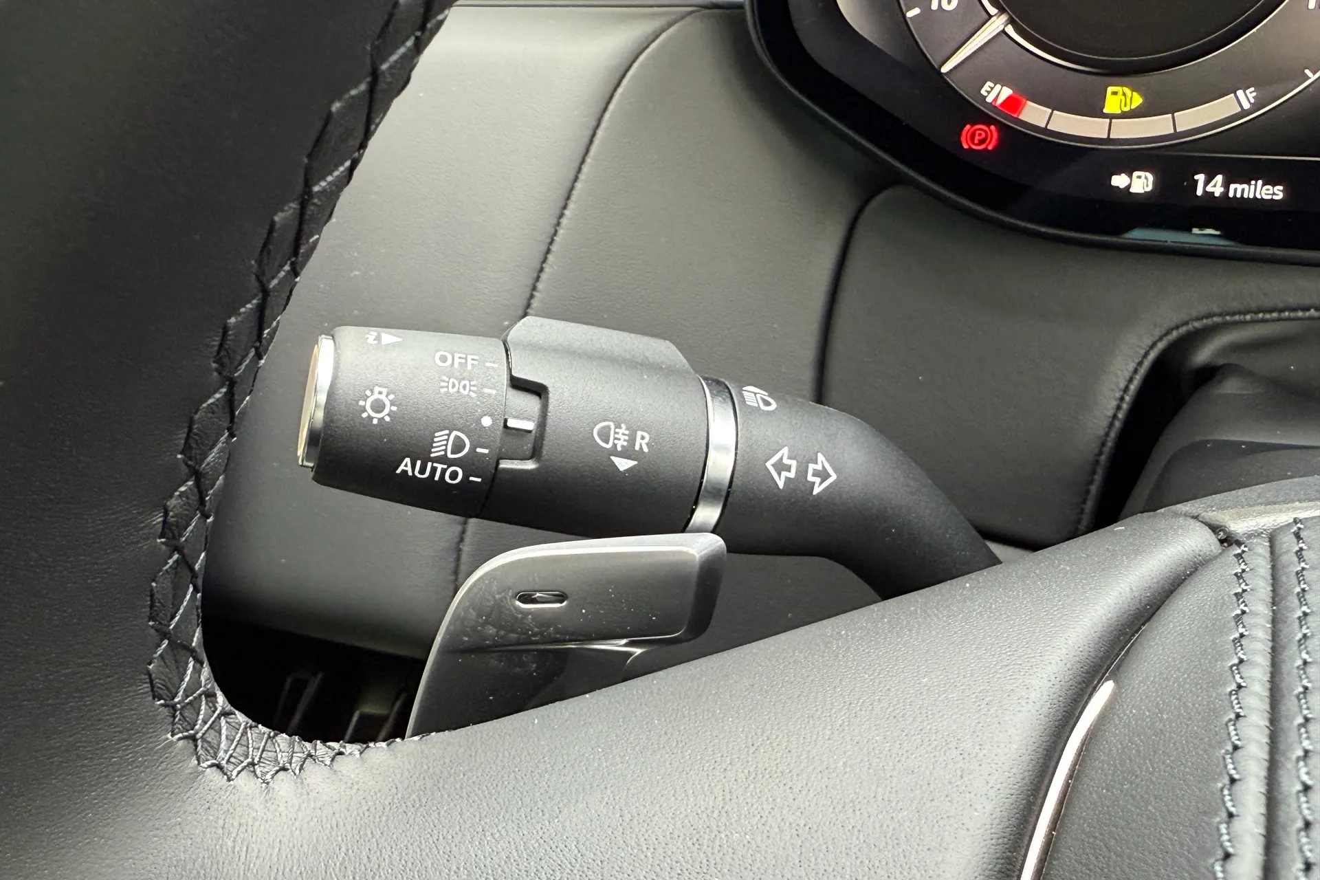 LAND ROVER RANGE ROVER SPORT thumbnail image number 48