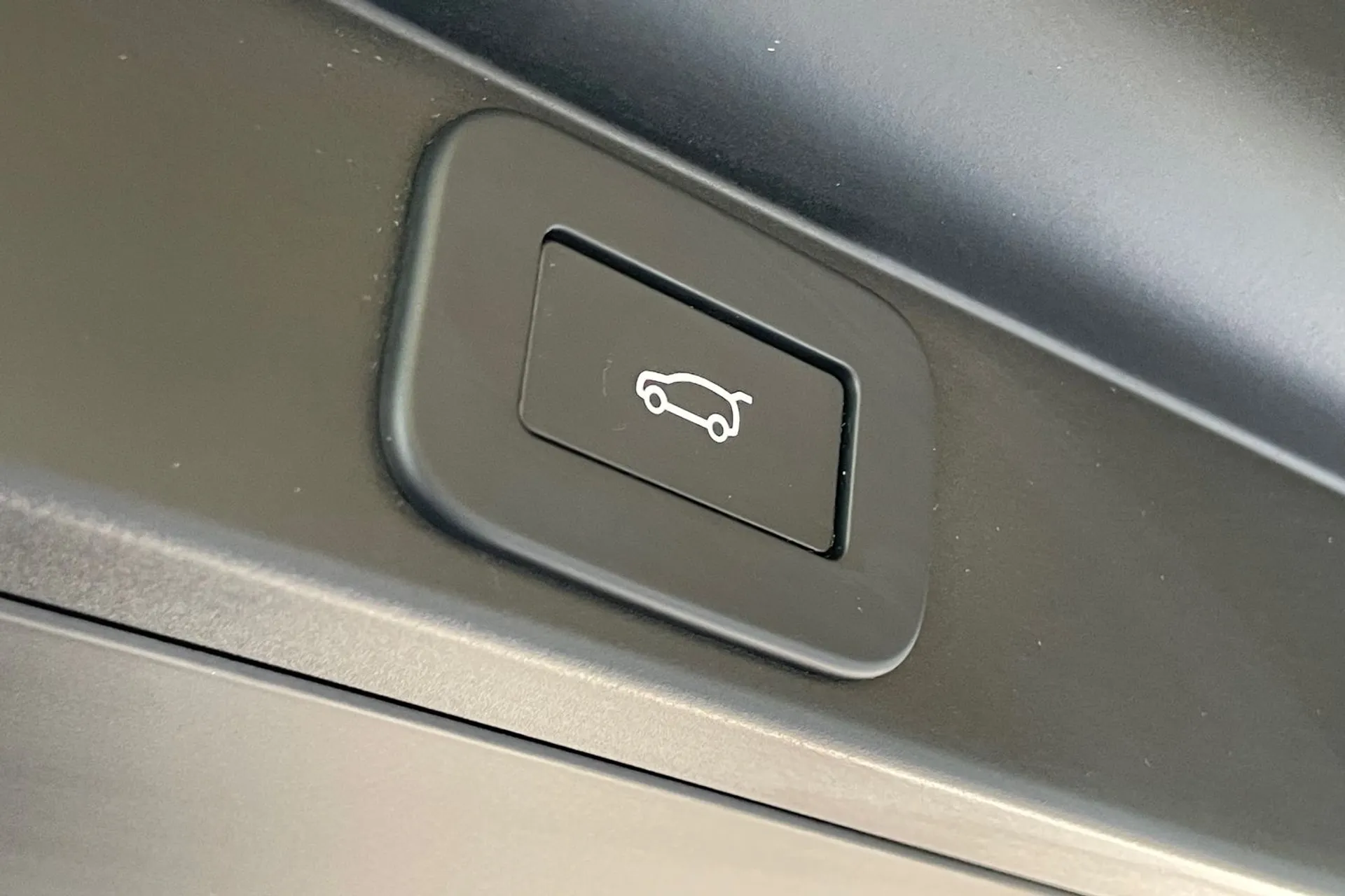 LAND ROVER RANGE ROVER thumbnail image number 48