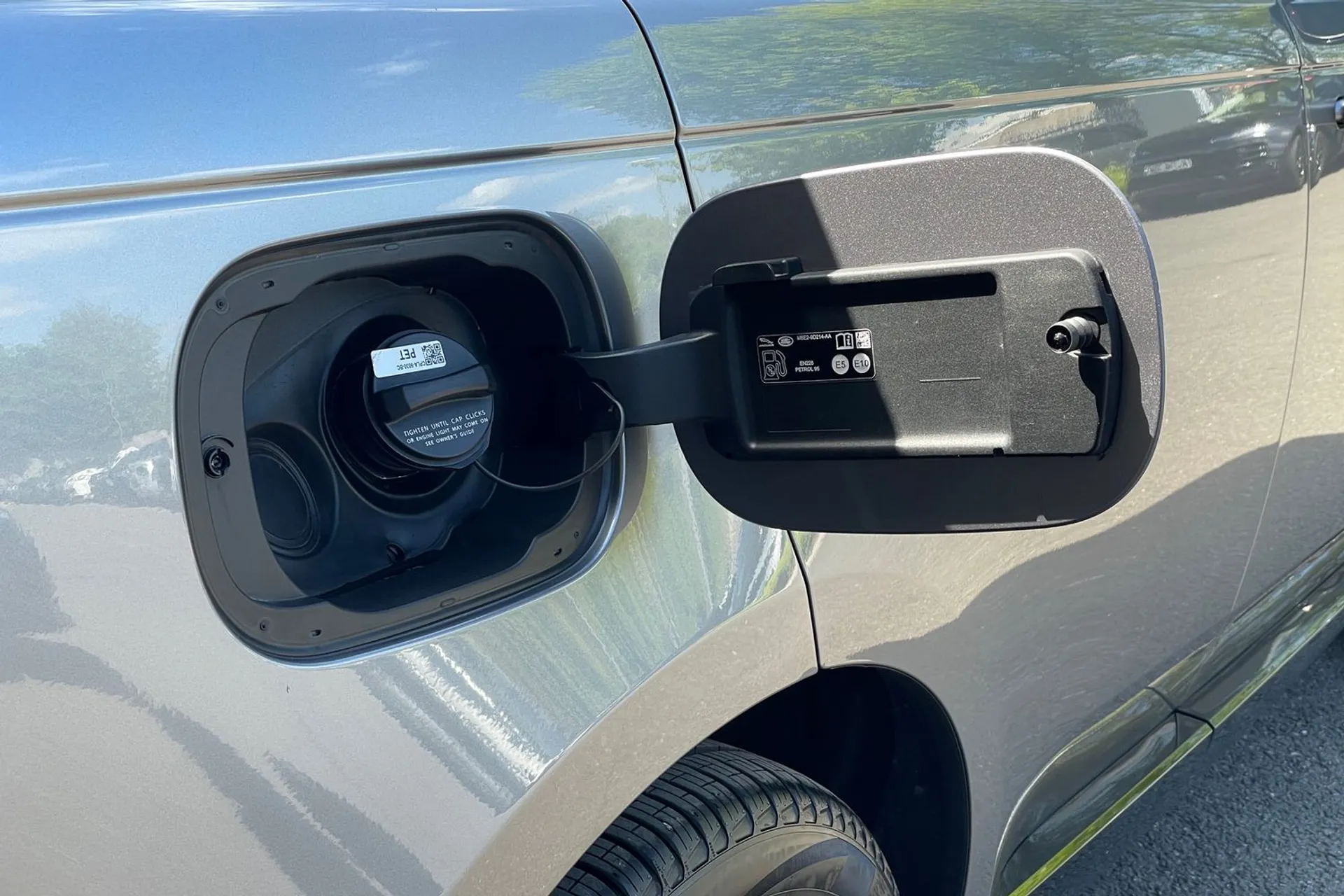 LAND ROVER RANGE ROVER thumbnail image number 45