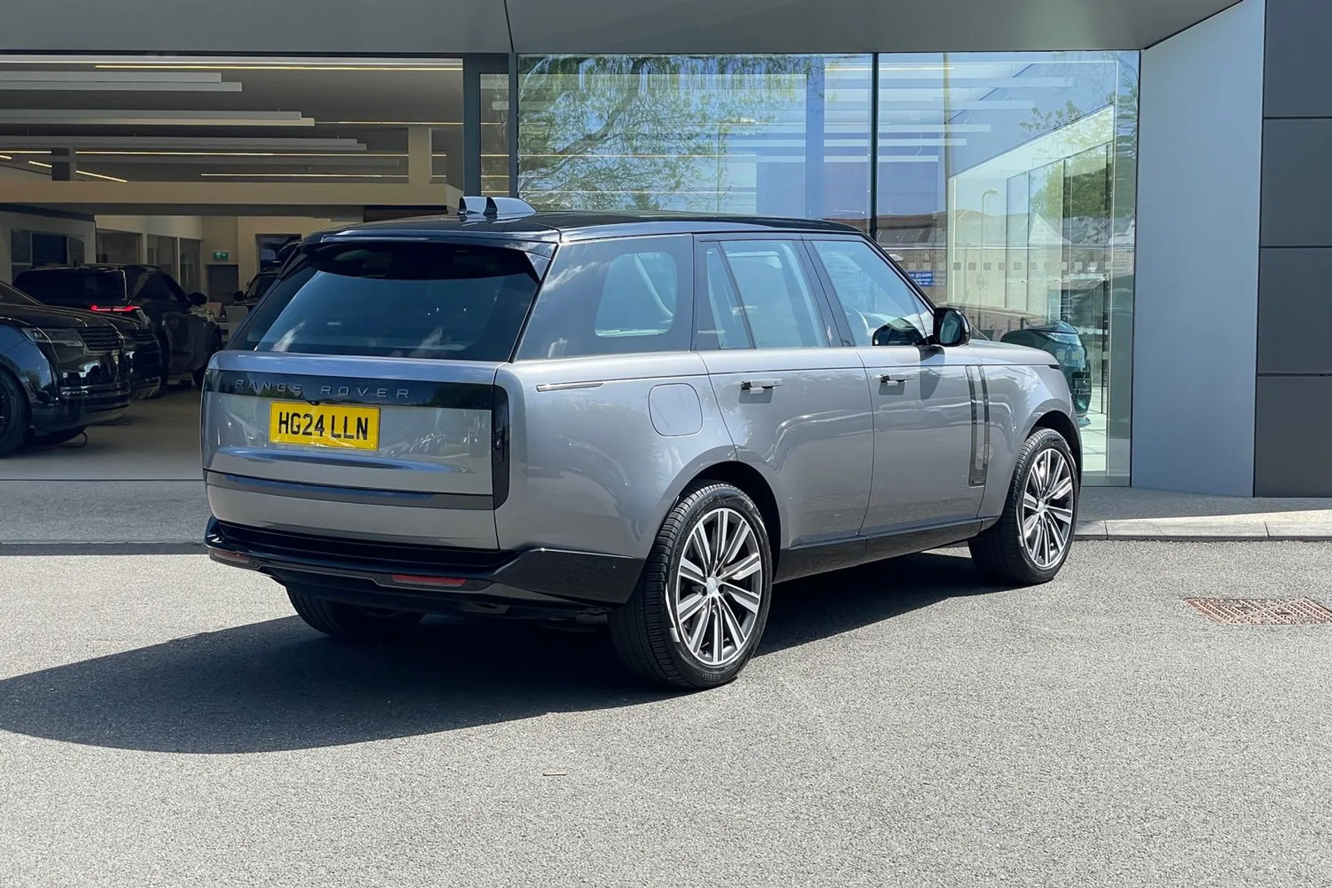 LAND ROVER RANGE ROVER thumbnail image number 7