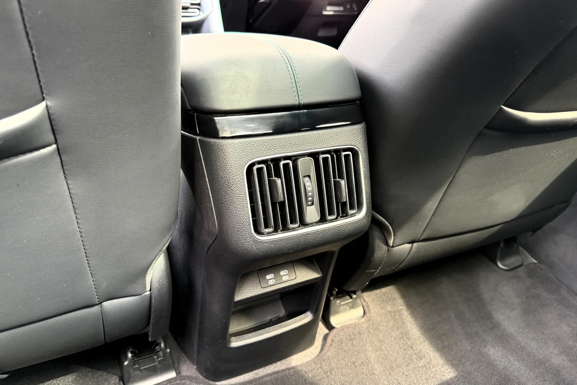 BYD SEAL U thumbnail image number 33
