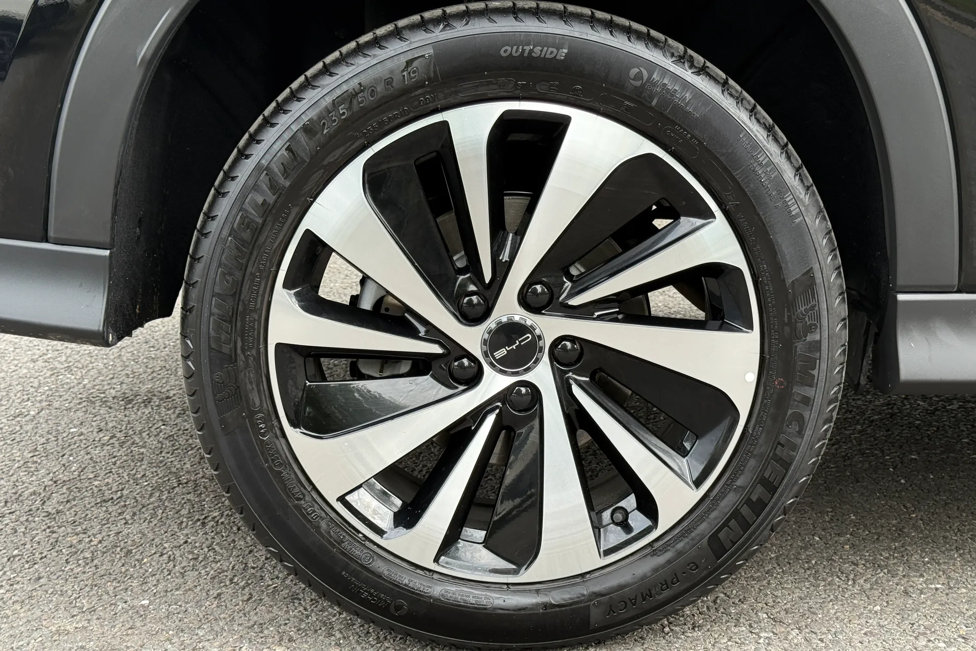 BYD SEAL U thumbnail image number 9