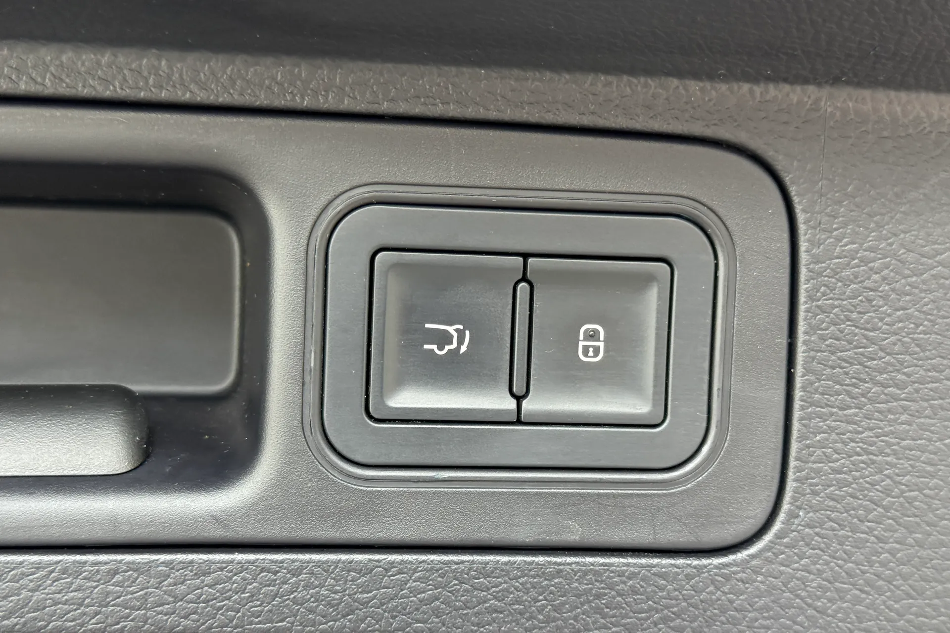BYD SEAL U thumbnail image number 19