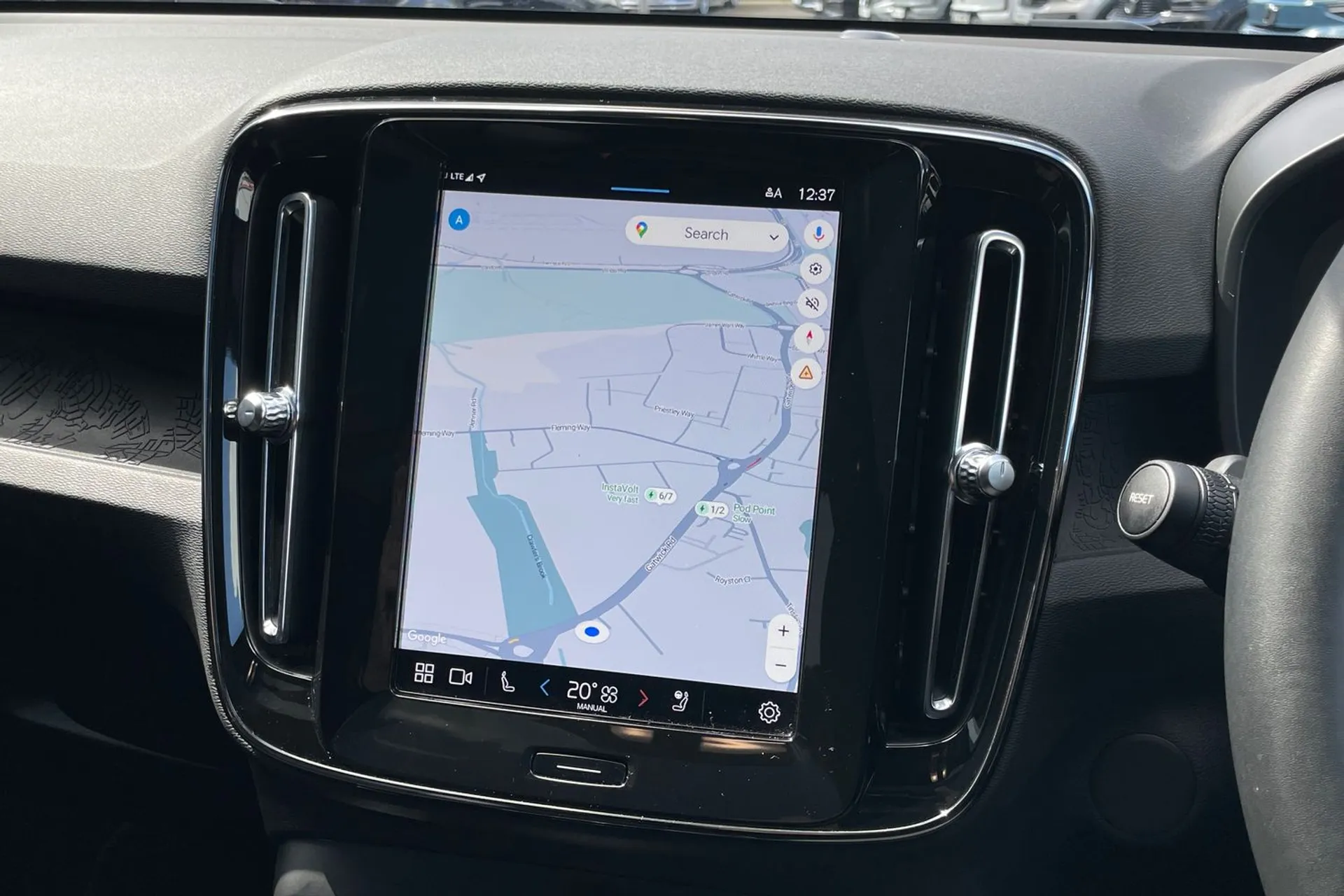 Volvo C40 thumbnail image number 37