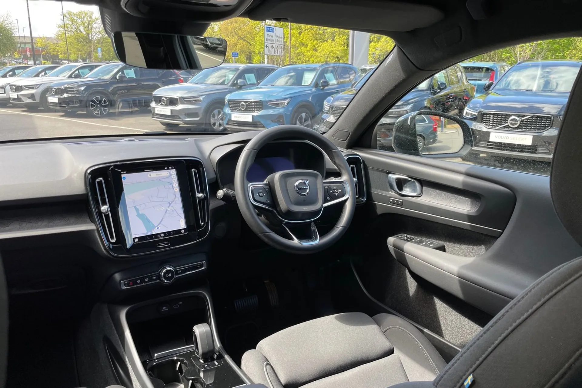 Volvo C40 thumbnail image number 32