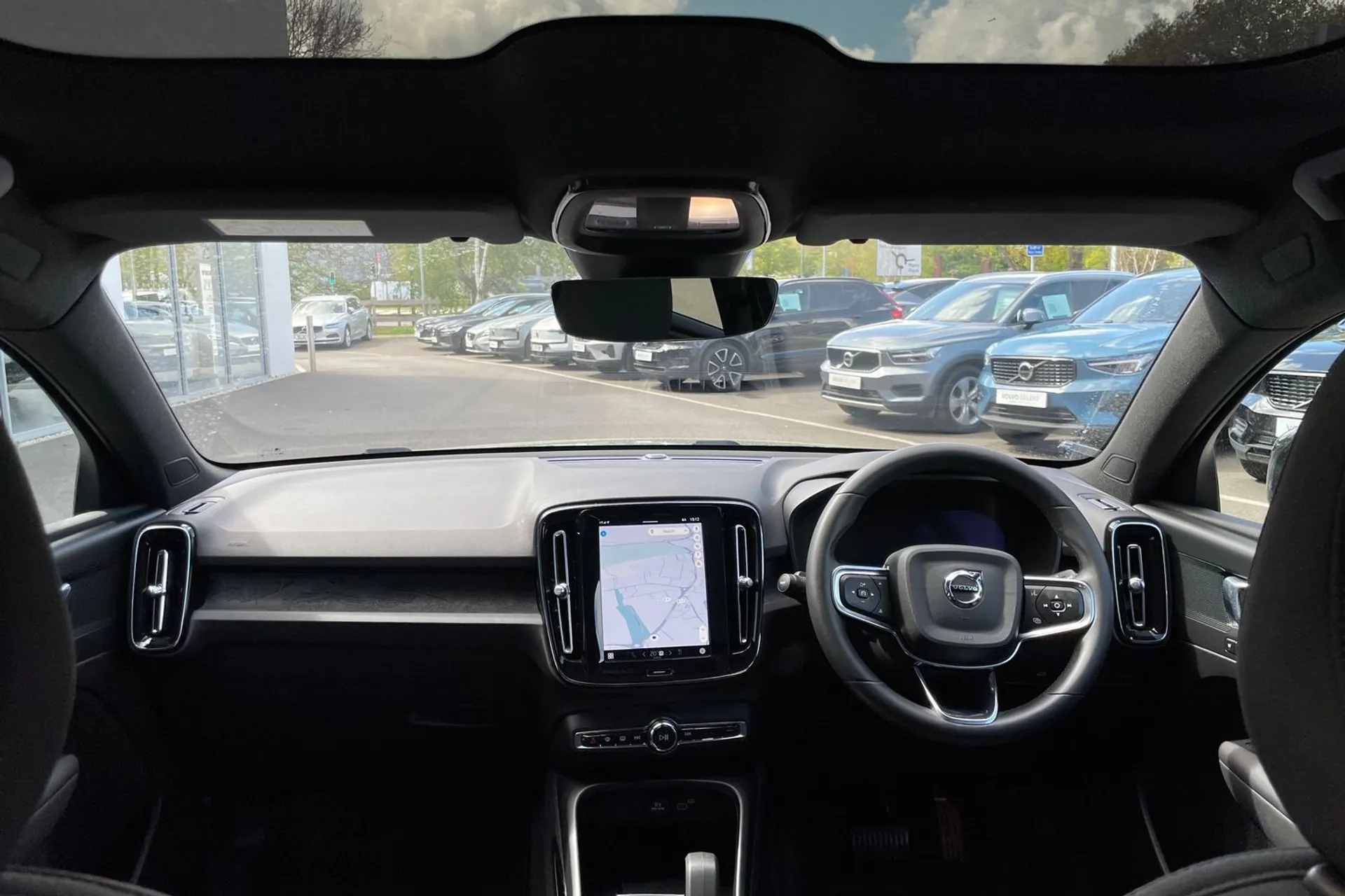 Volvo C40 thumbnail image number 3
