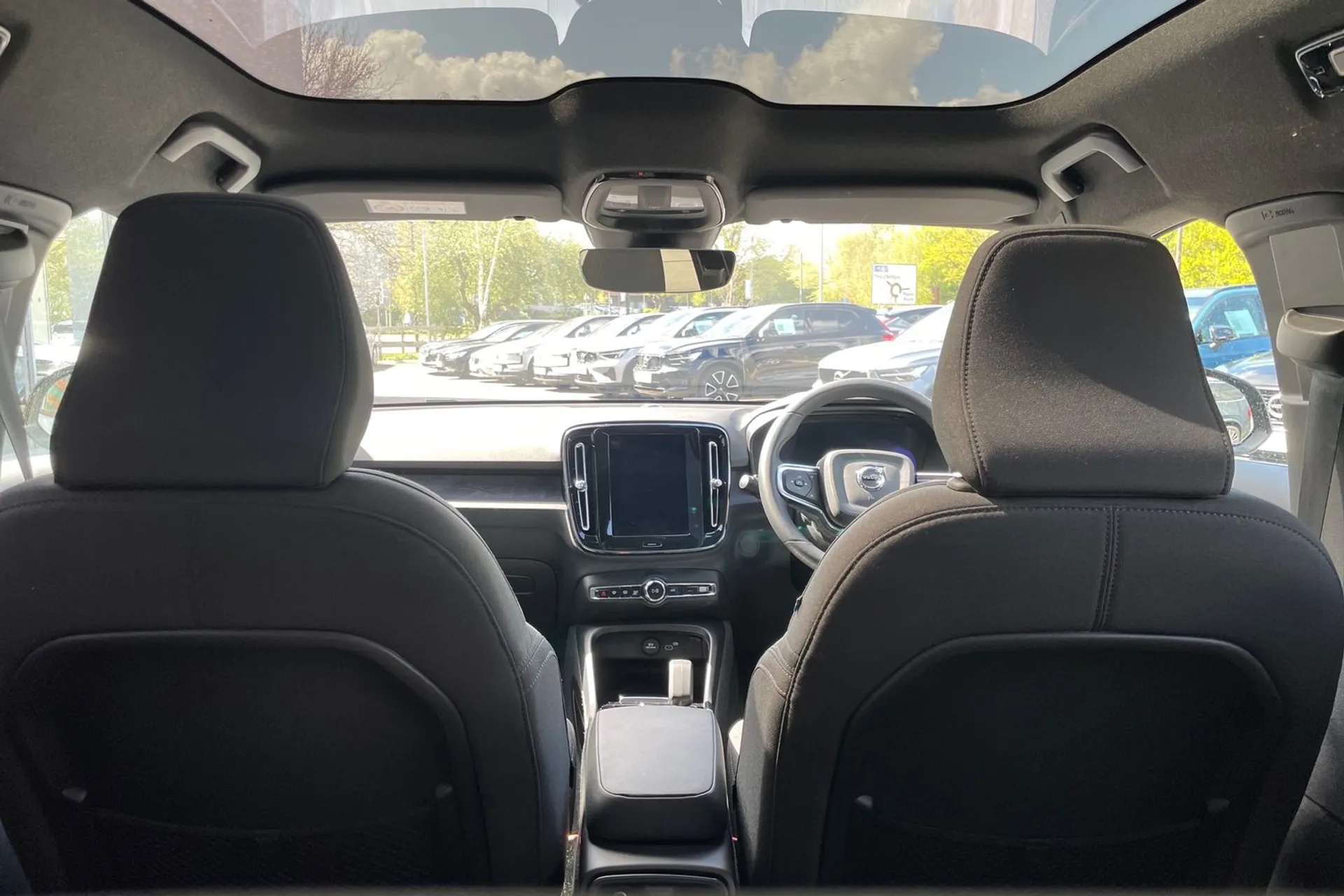 Volvo C40 thumbnail image number 21
