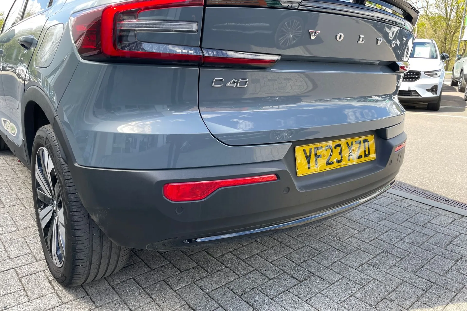Volvo C40 thumbnail image number 17