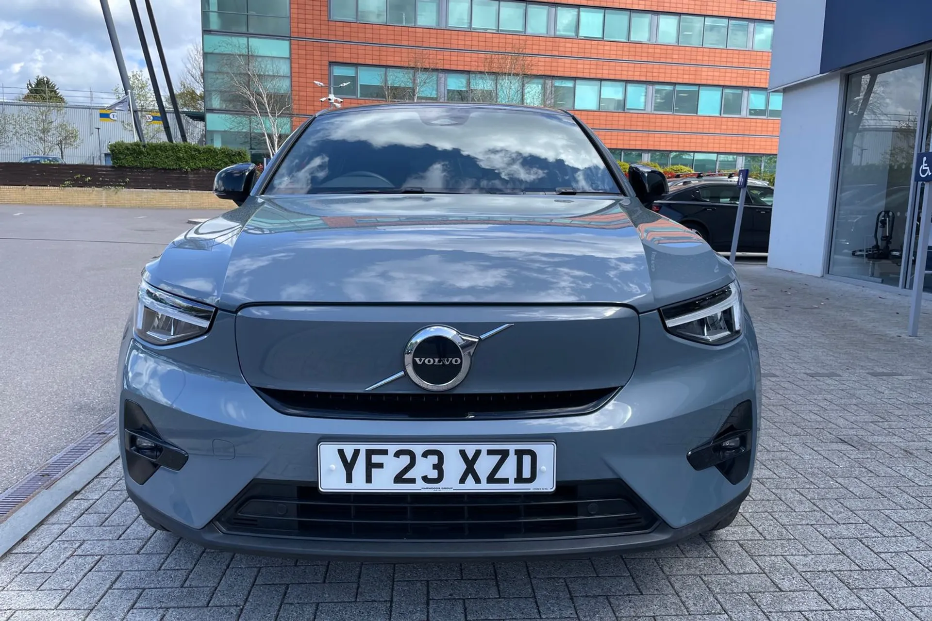 Volvo C40 thumbnail image number 12