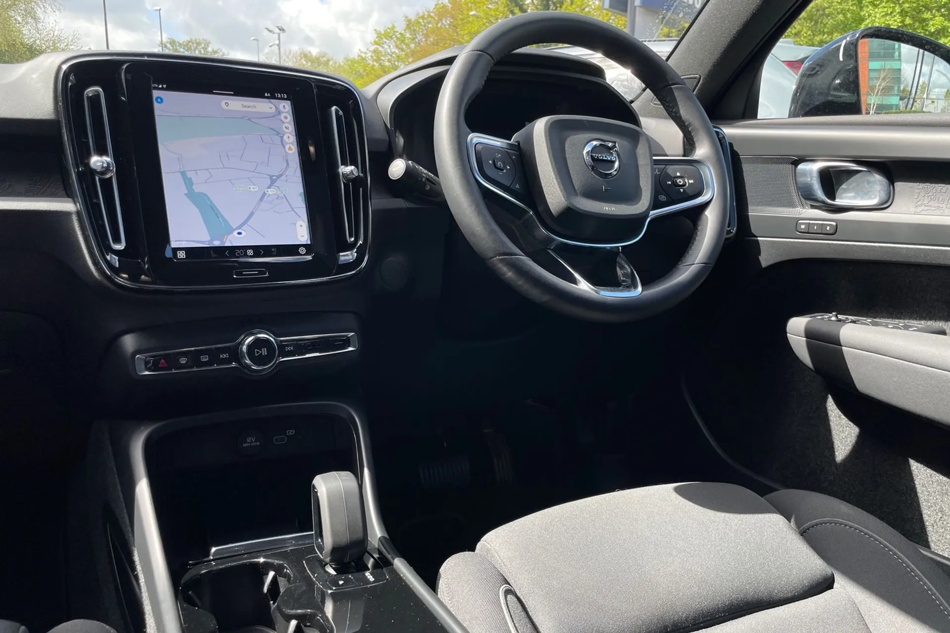 Volvo C40 thumbnail image number 34