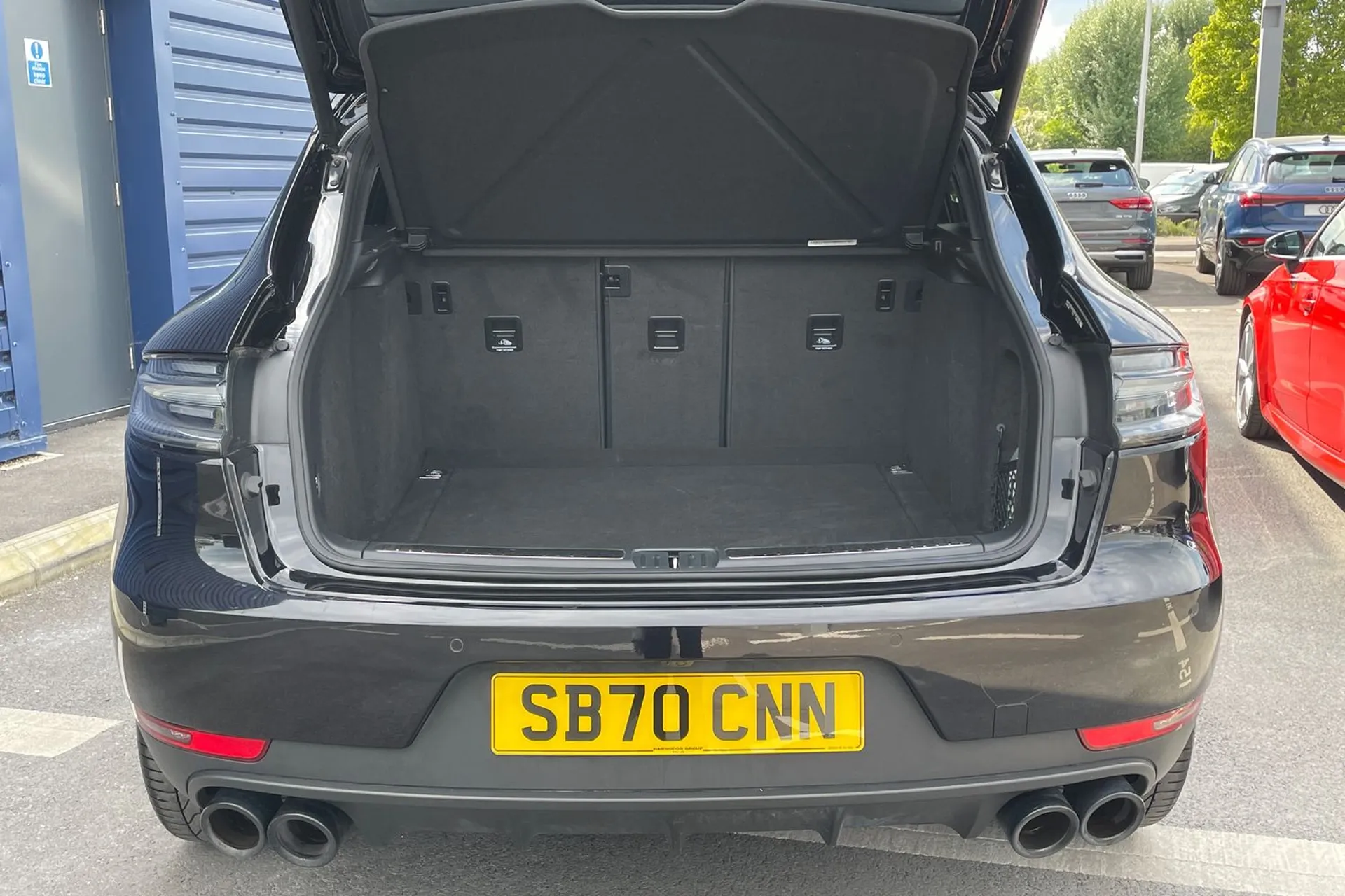 Porsche MACAN thumbnail image number 18