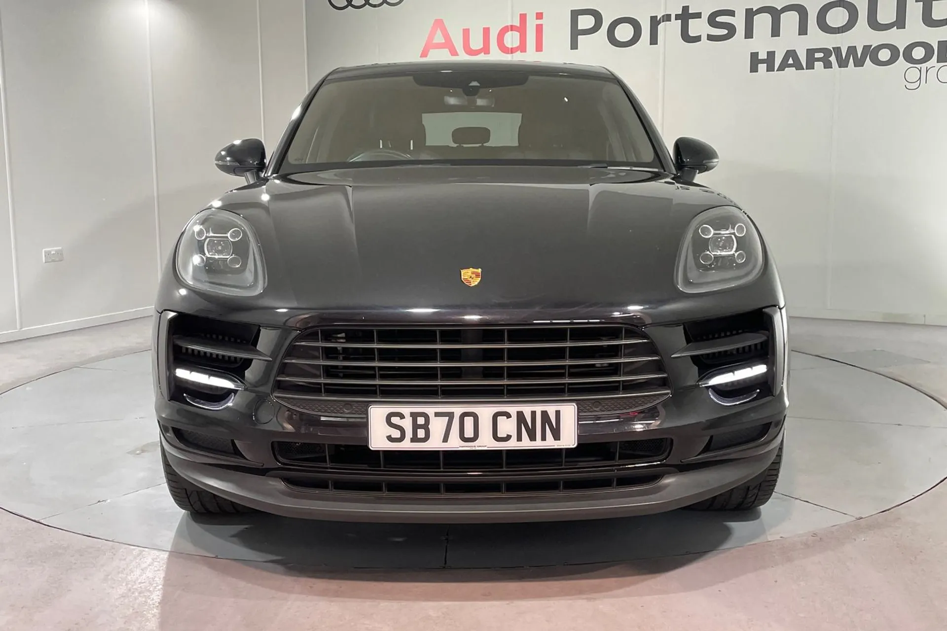Porsche MACAN thumbnail image number 6