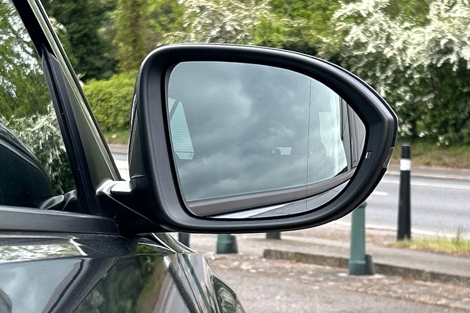 VOLKSWAGEN T-ROC thumbnail image number 54