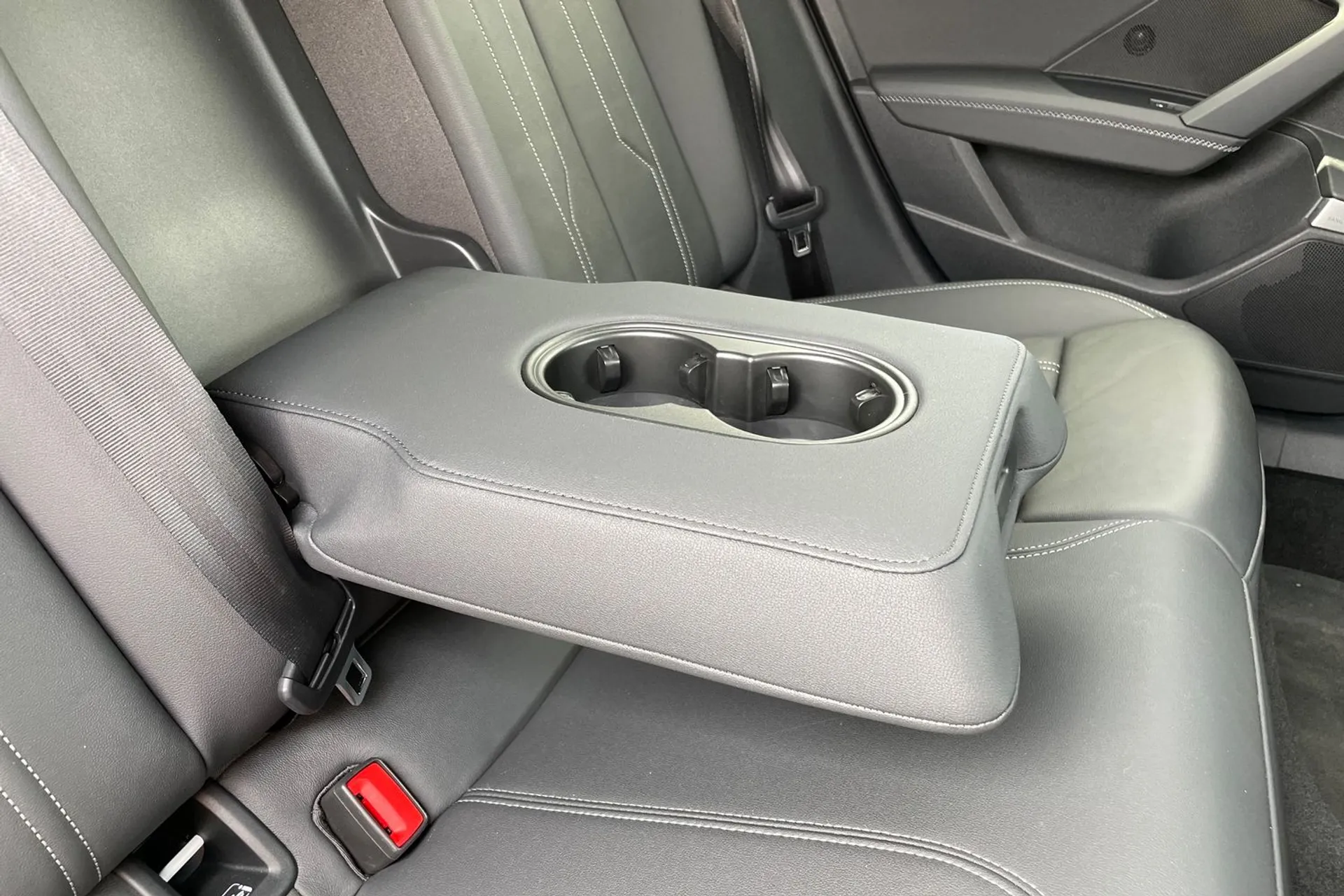 Audi A3 thumbnail image number 39