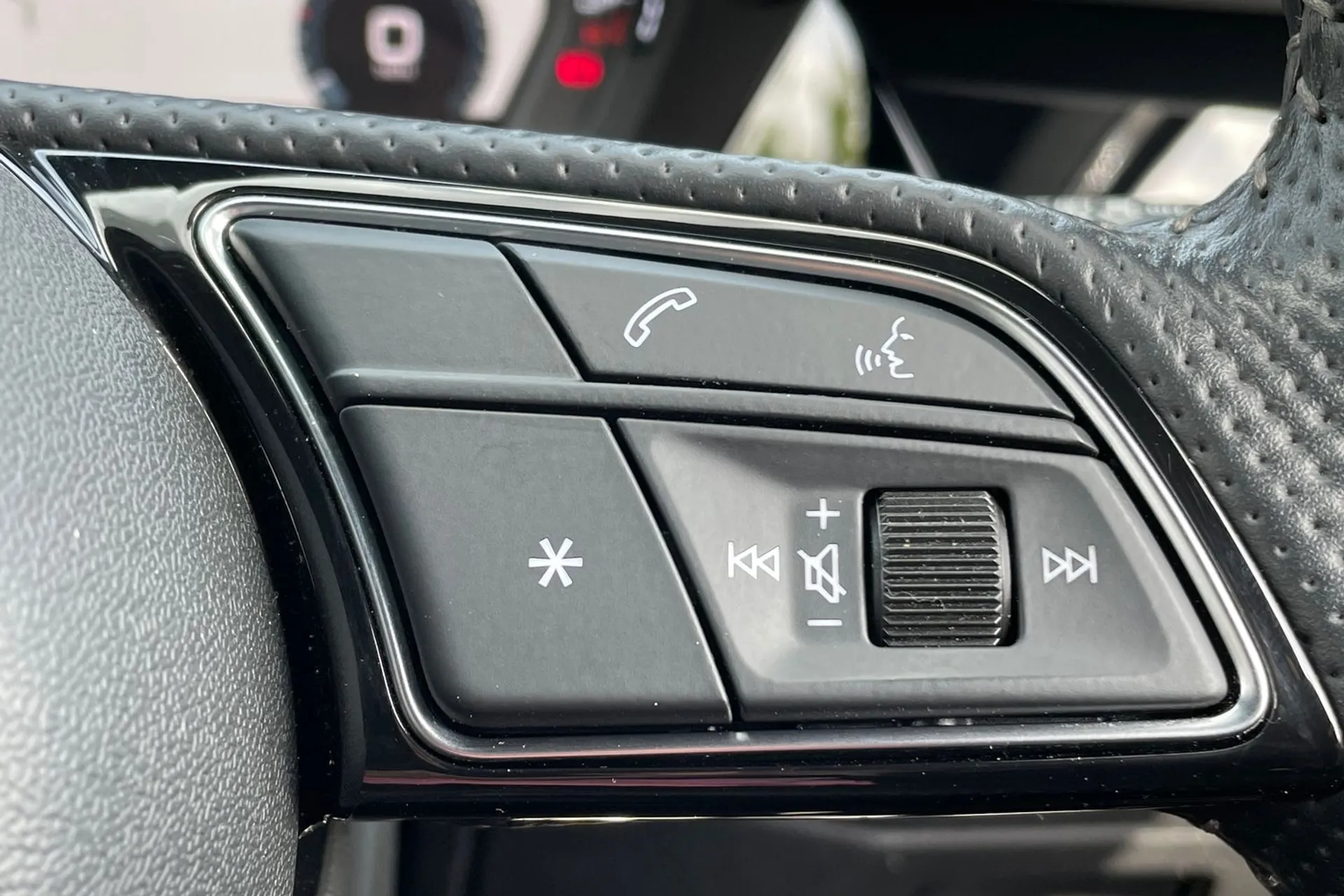 Audi A3 thumbnail image number 19