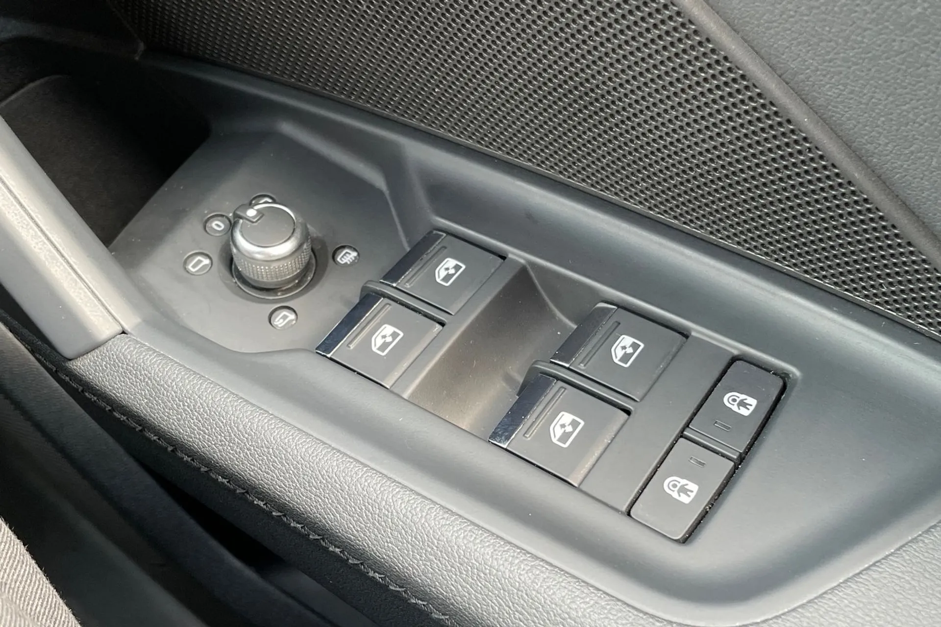 Audi A3 thumbnail image number 16
