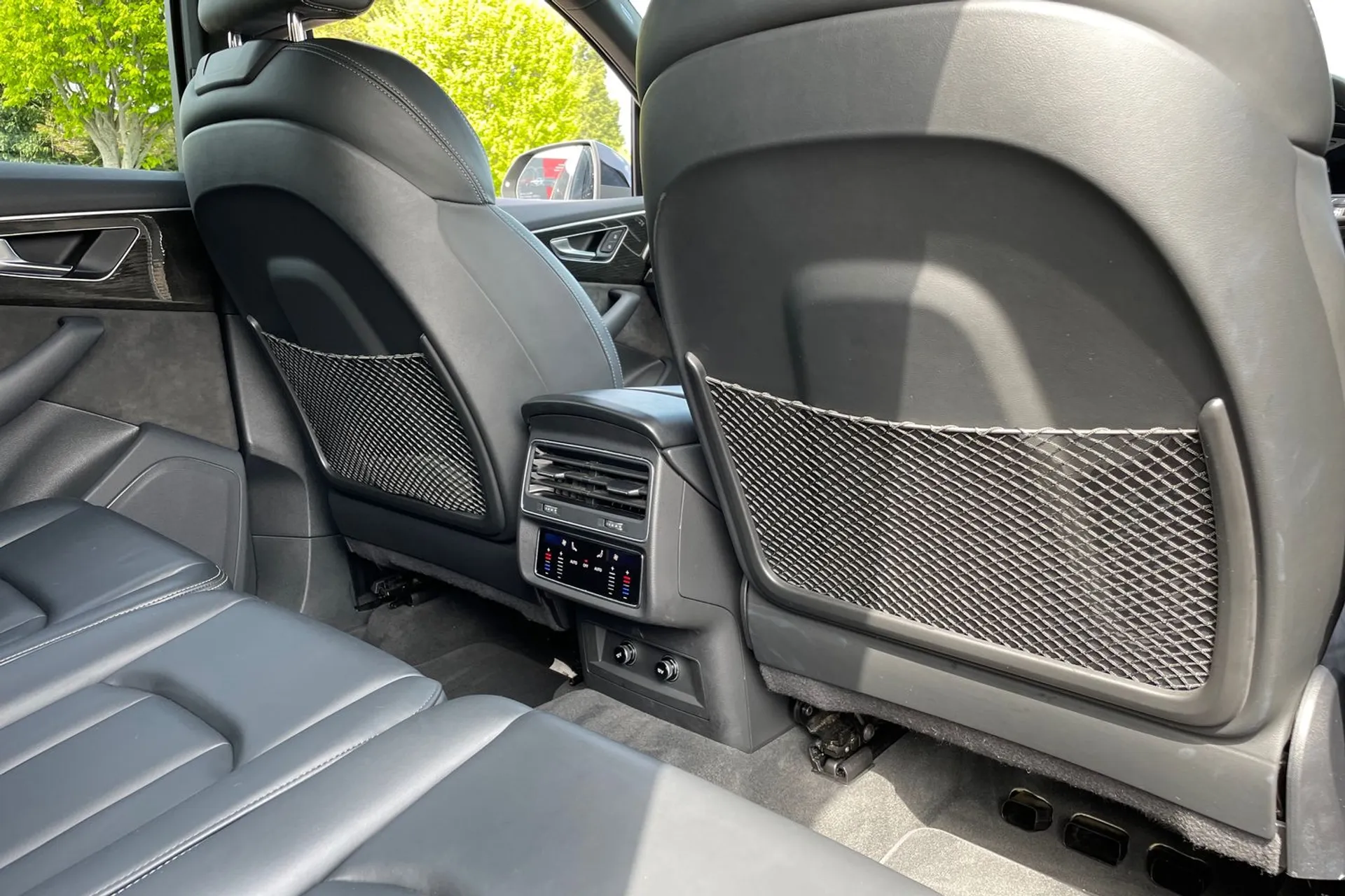Audi Q7 thumbnail image number 42