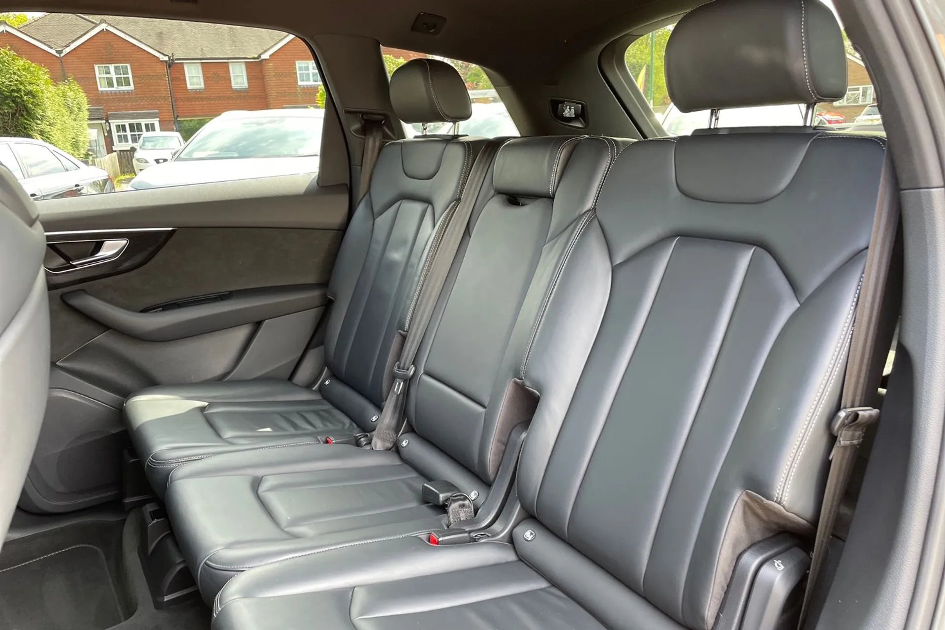 Audi Q7 thumbnail image number 38