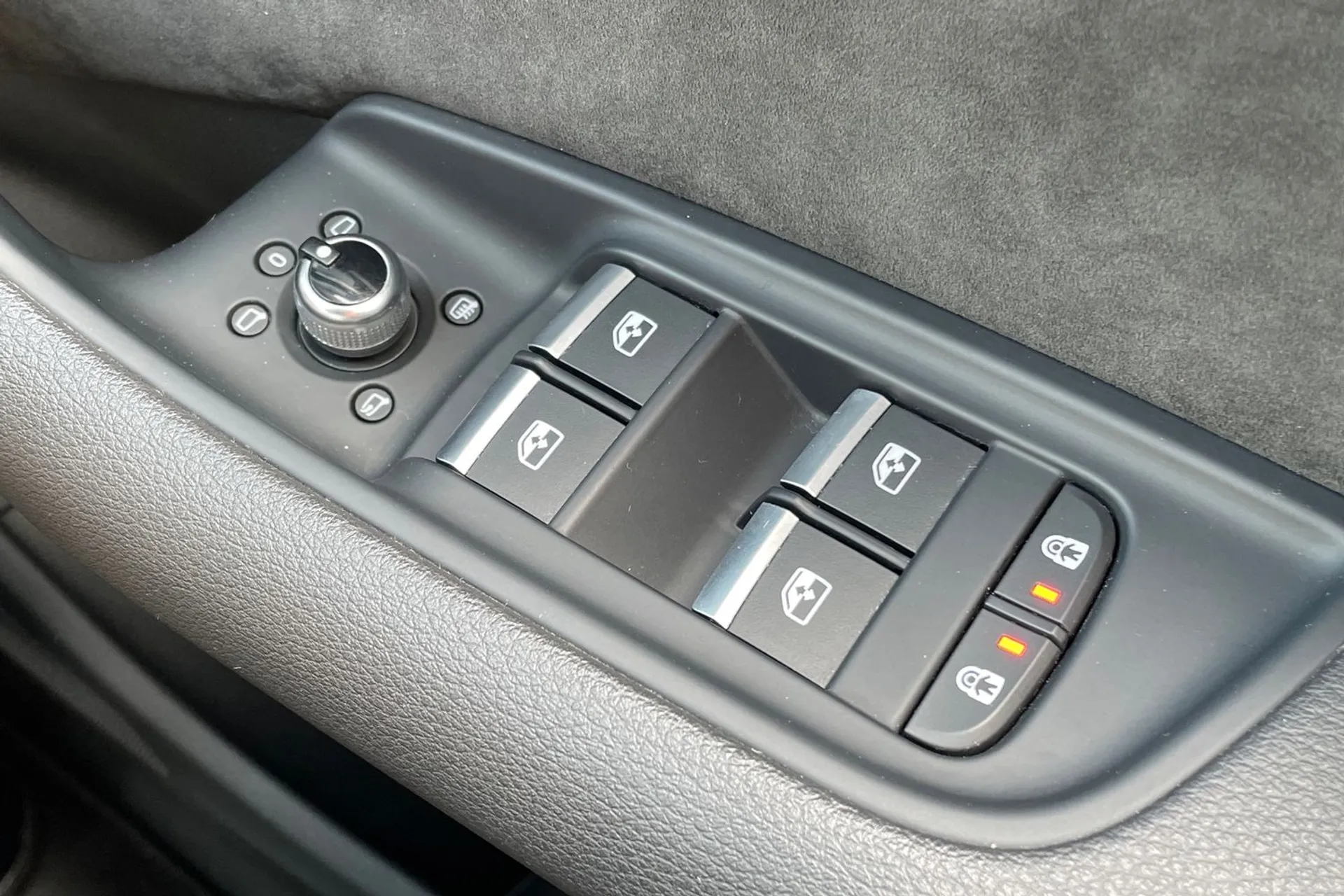 Audi Q7 thumbnail image number 15
