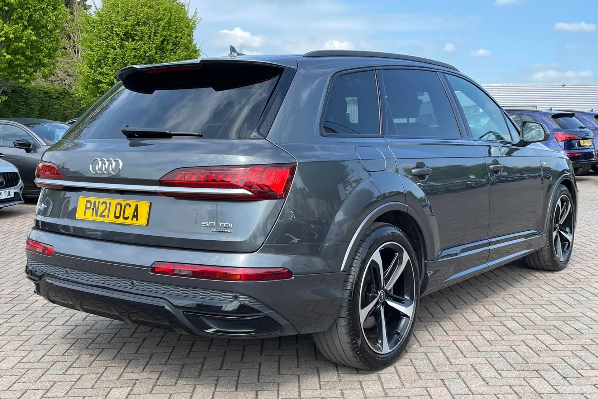 Audi Q7 thumbnail image number 4