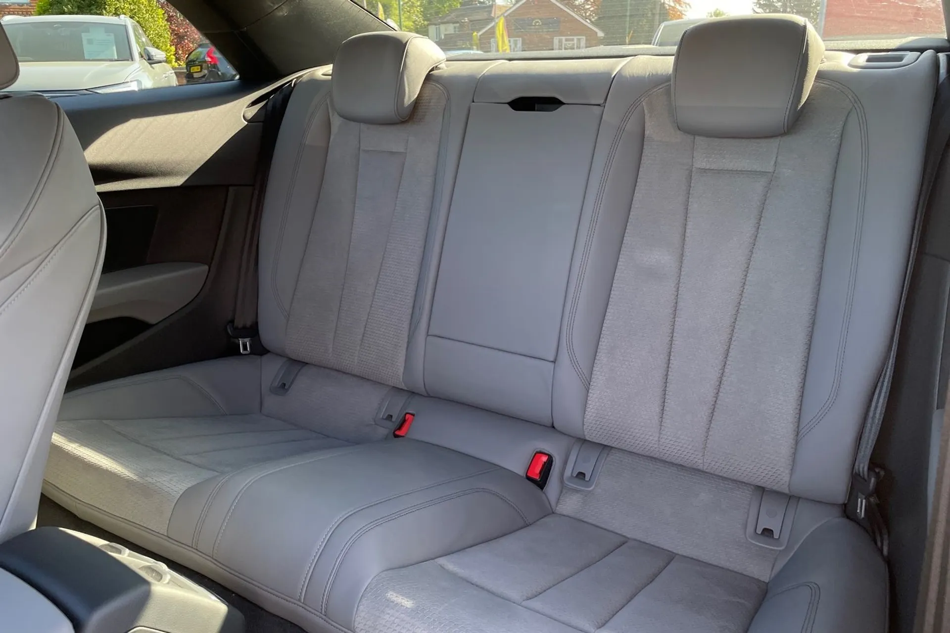 Audi A5 thumbnail image number 36