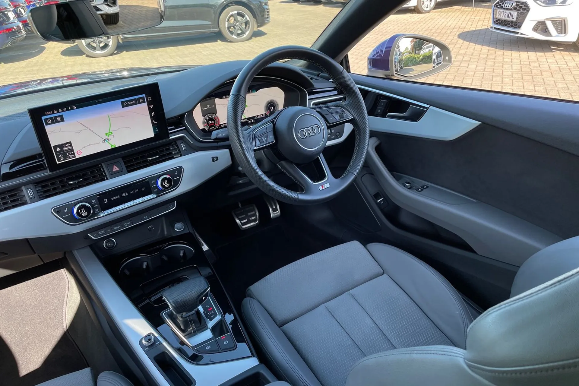 Audi A5 thumbnail image number 35
