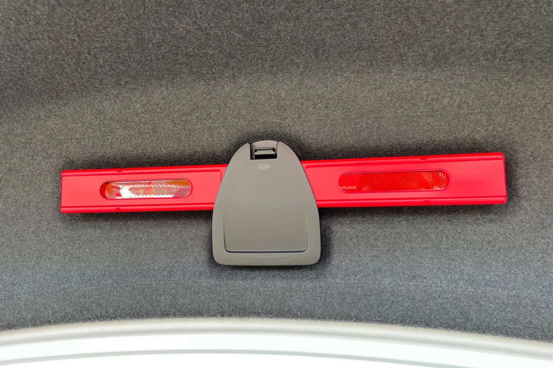 Audi A4 thumbnail image number 34