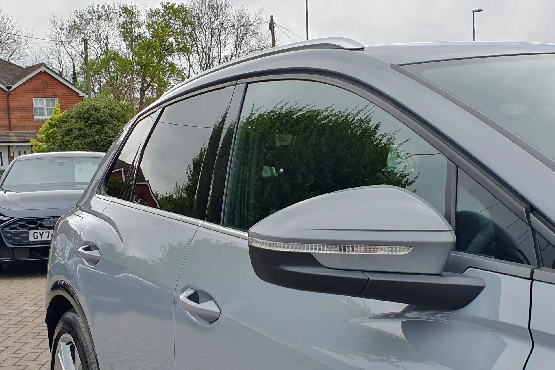 Audi Q4 thumbnail image number 23