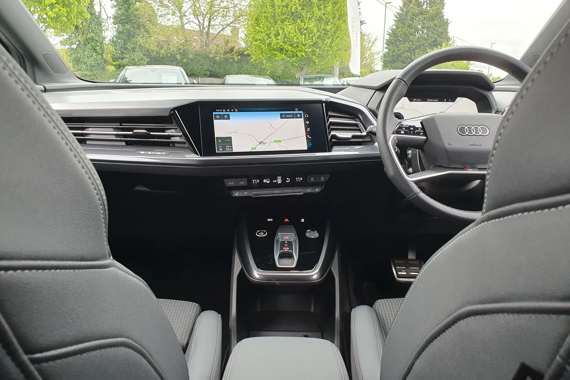 Audi Q4 thumbnail image number 38