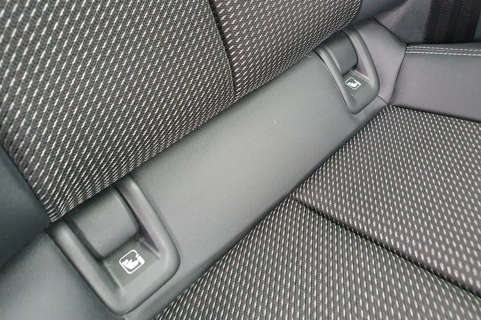 Audi Q4 thumbnail image number 41