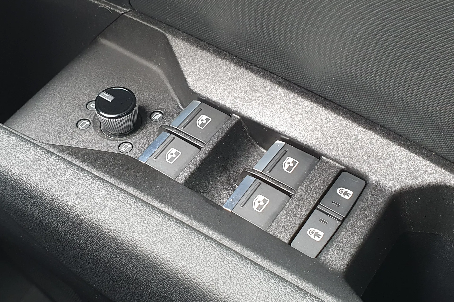 Audi Q4 thumbnail image number 15