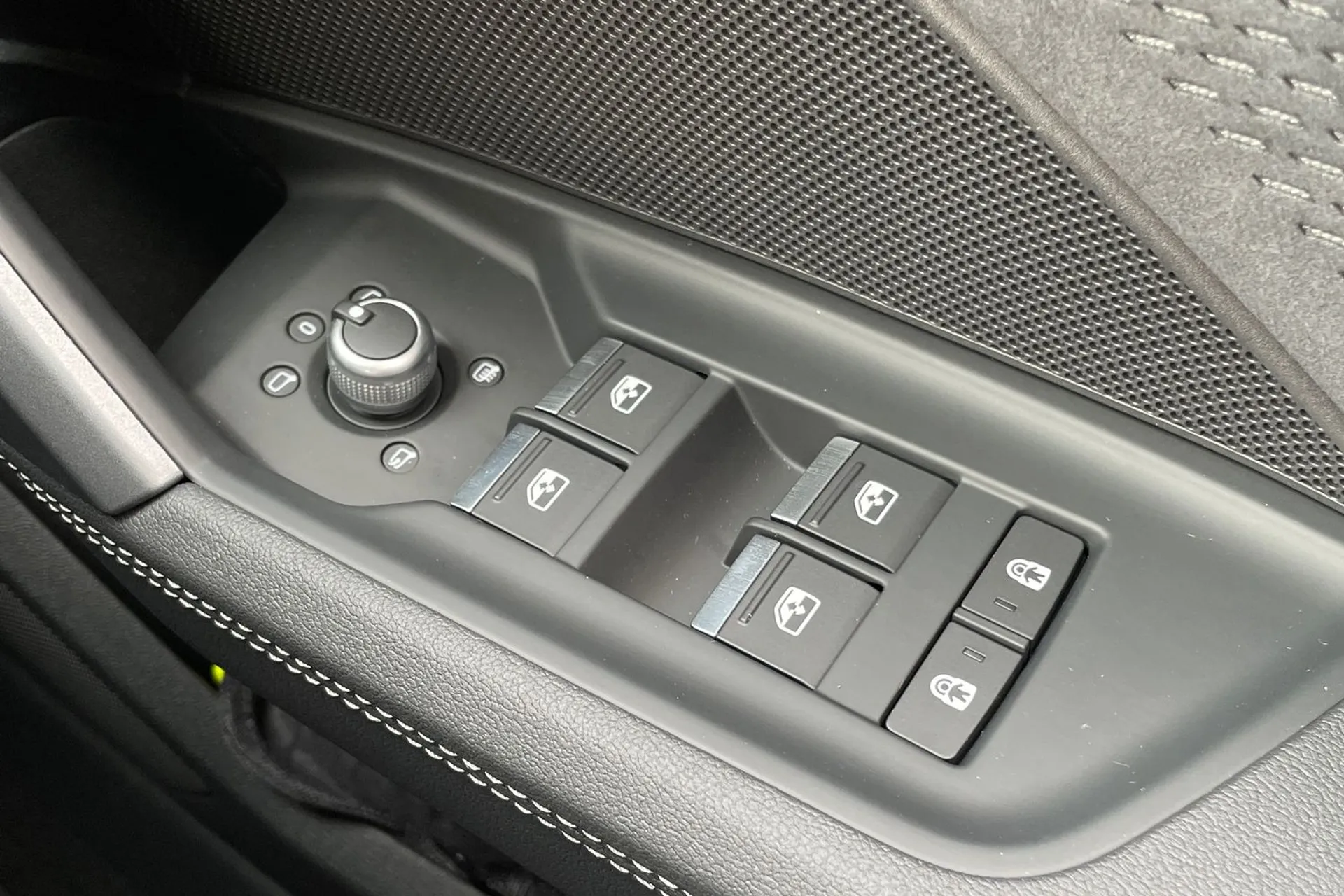 Audi A3 thumbnail image number 31