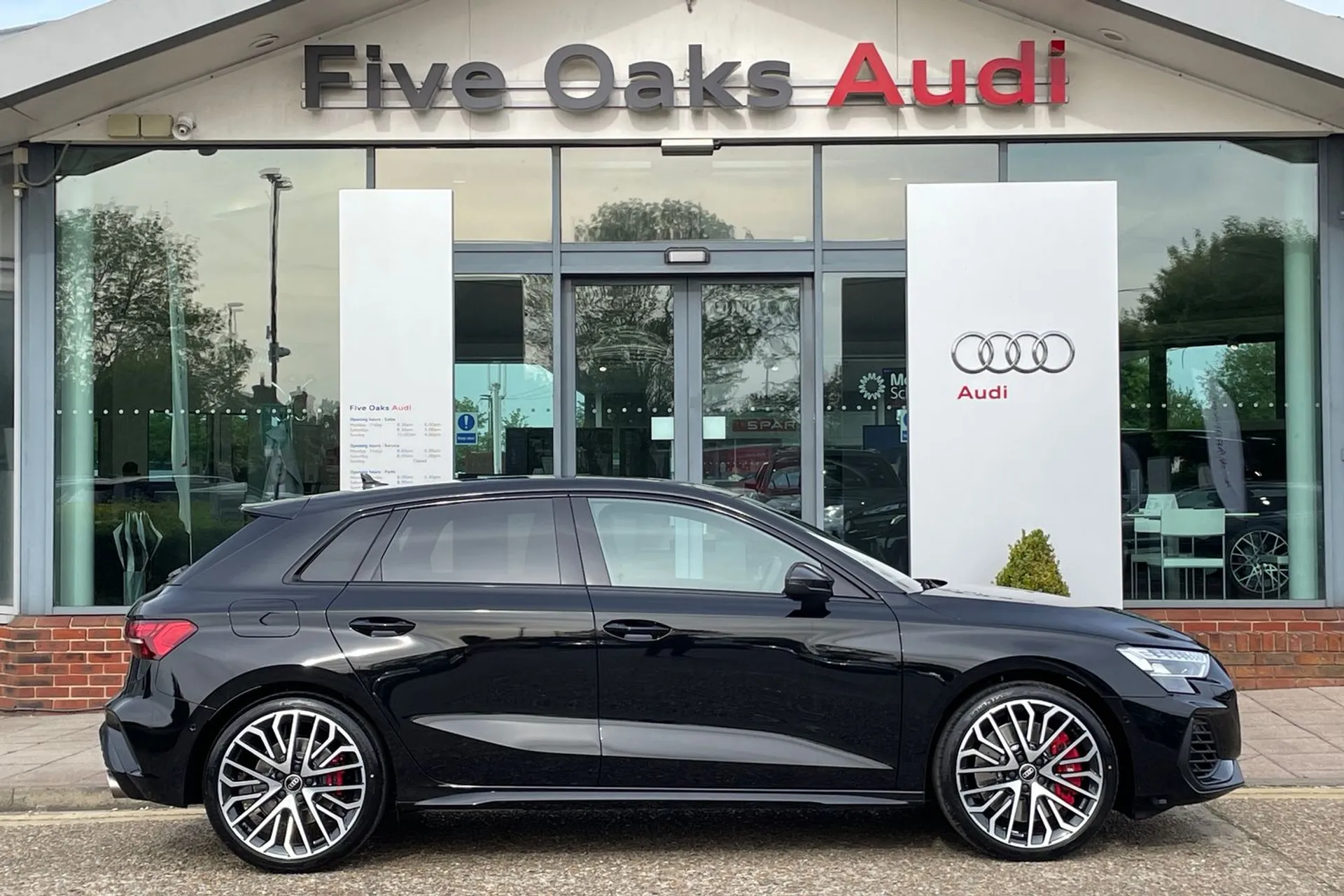 Audi A3 thumbnail image number 2