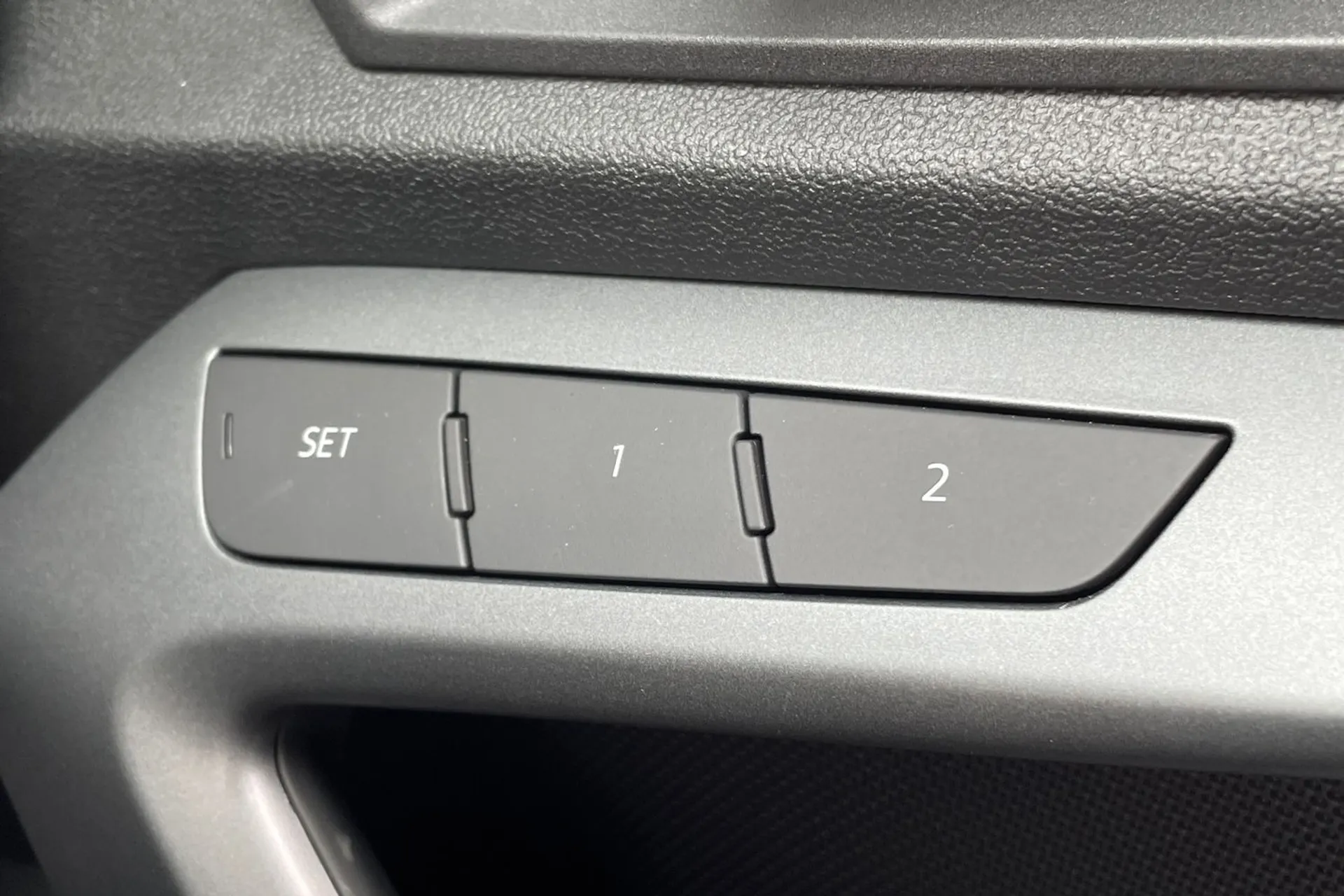 Audi A3 thumbnail image number 32