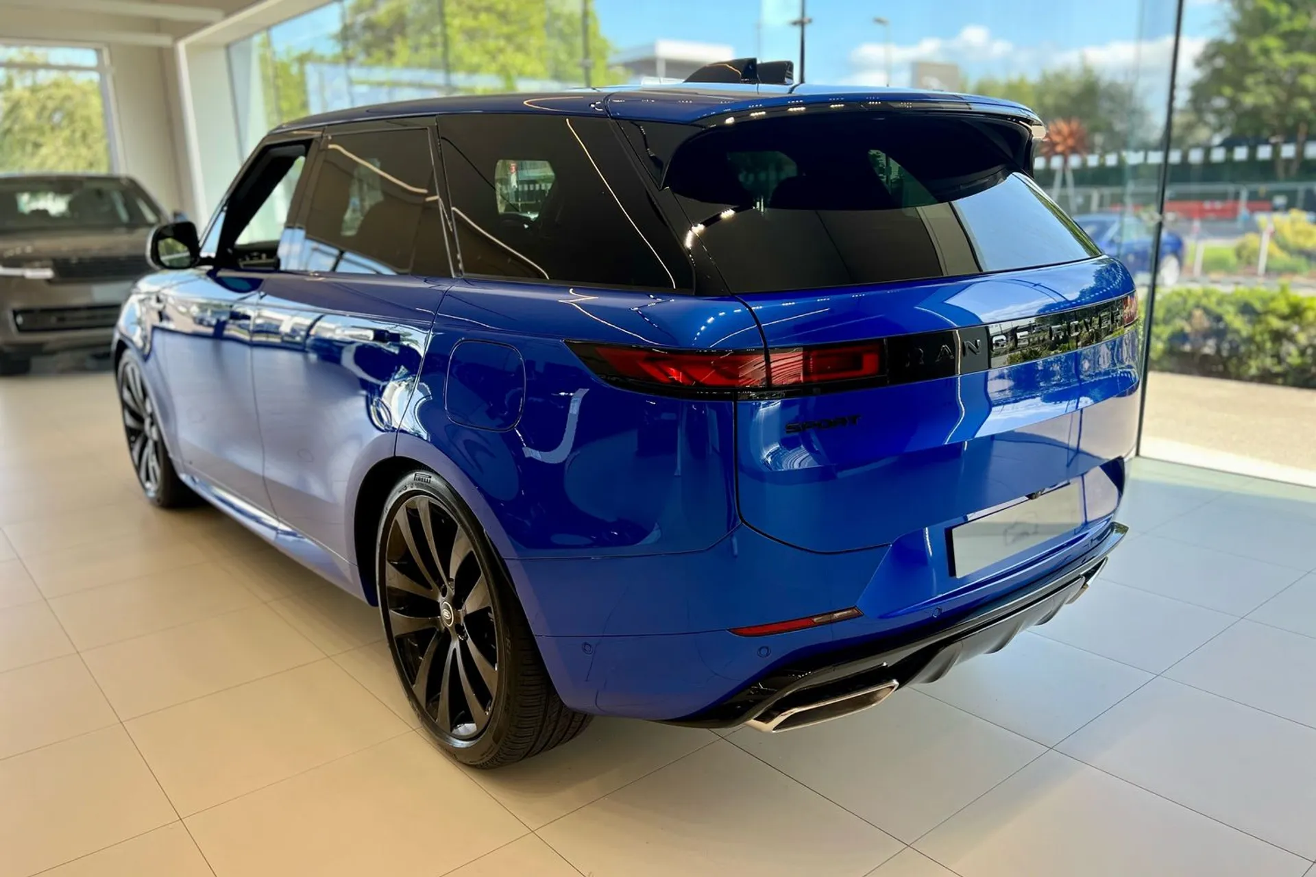 LAND ROVER RANGE ROVER SPORT thumbnail image number 16