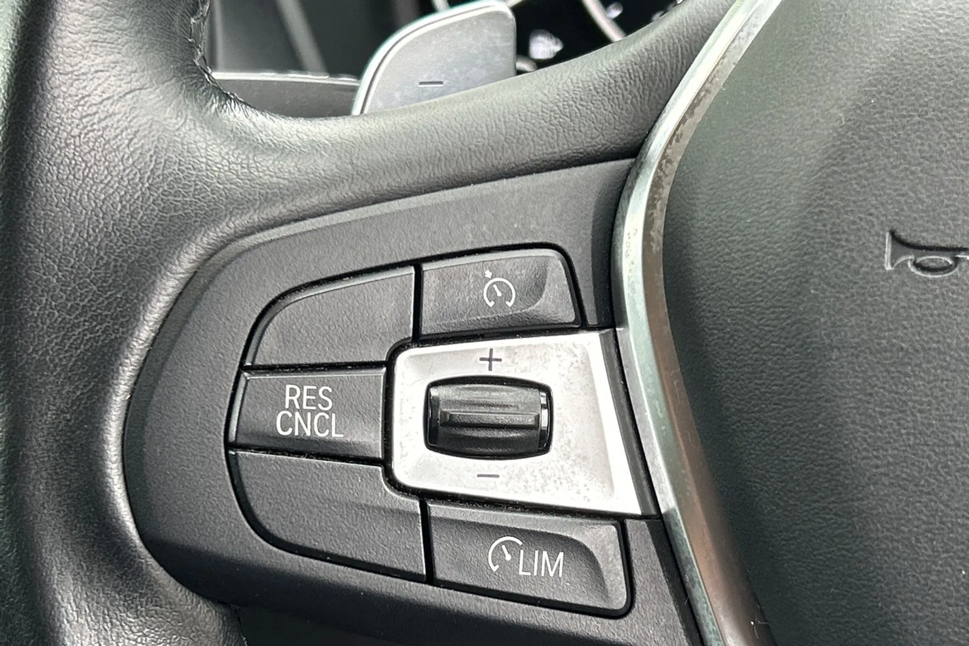 BMW X3 thumbnail image number 42