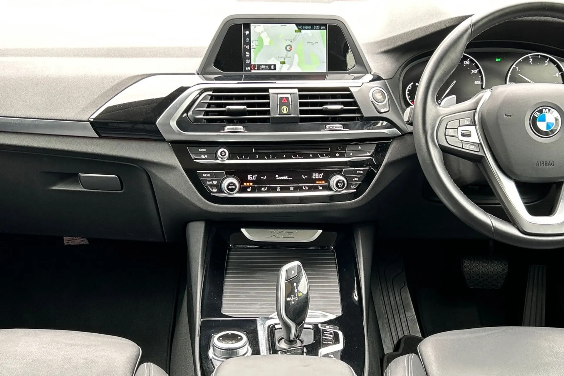 BMW X3 thumbnail image number 37