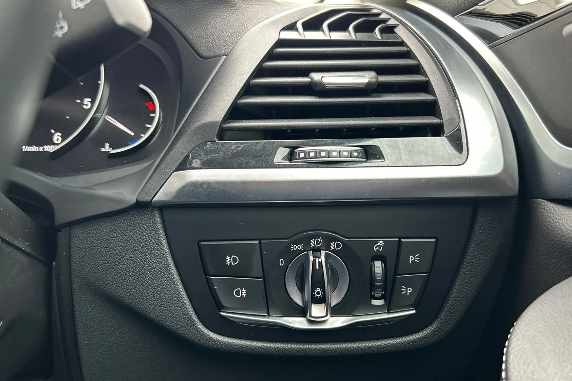 BMW X3 thumbnail image number 63