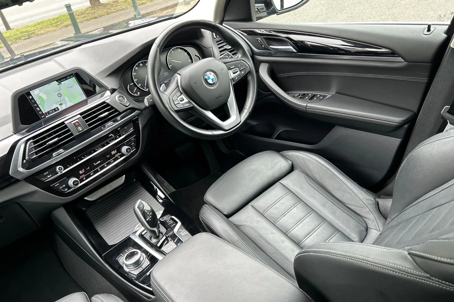 BMW X3 thumbnail image number 38