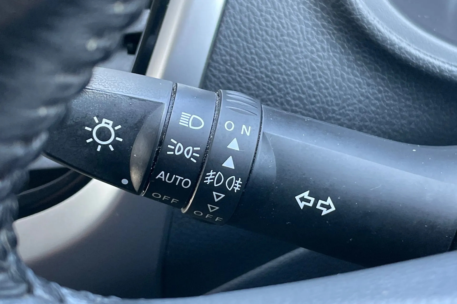 MITSUBISHI L200 thumbnail image number 53