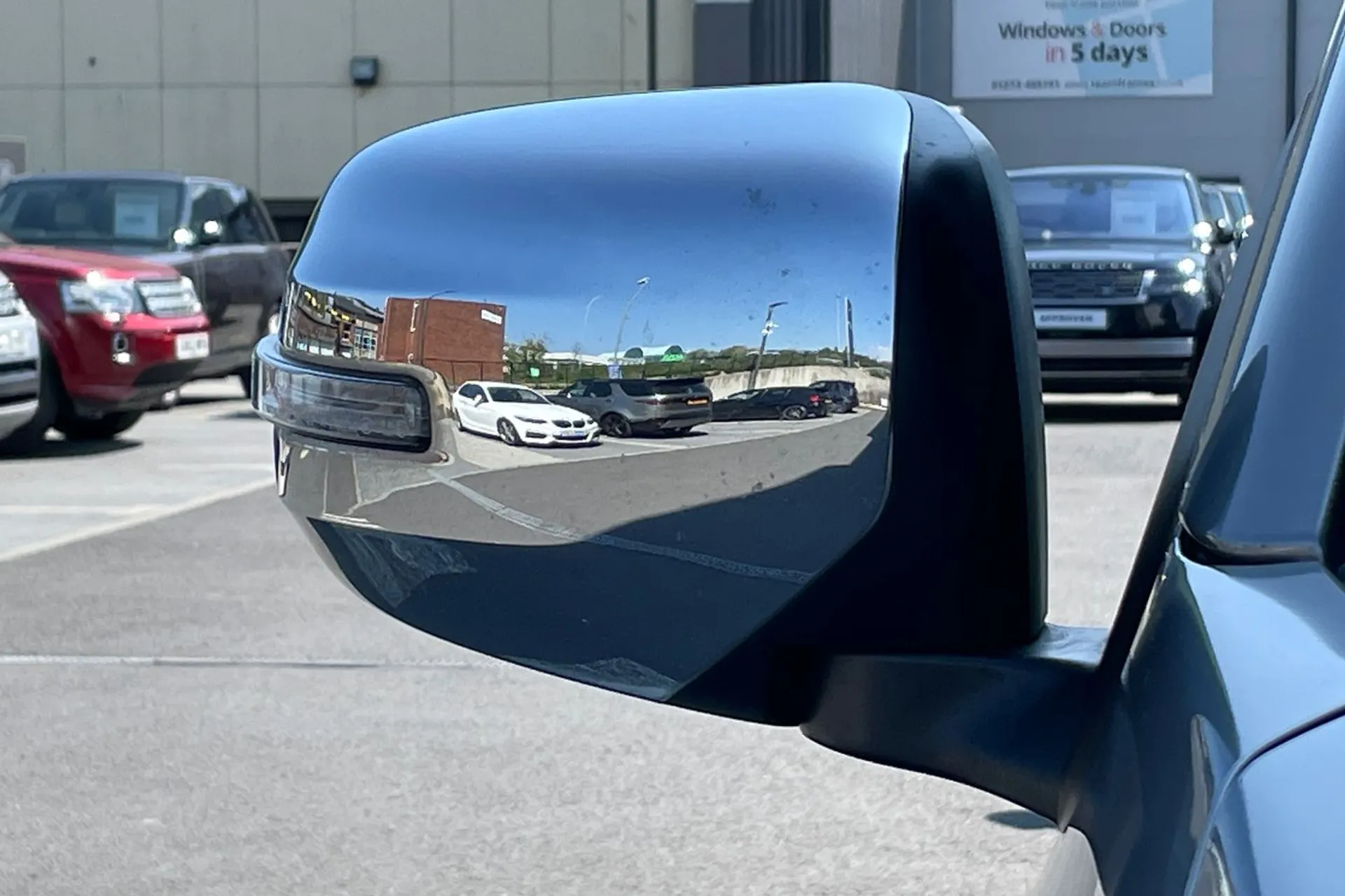 MITSUBISHI L200 thumbnail image number 21