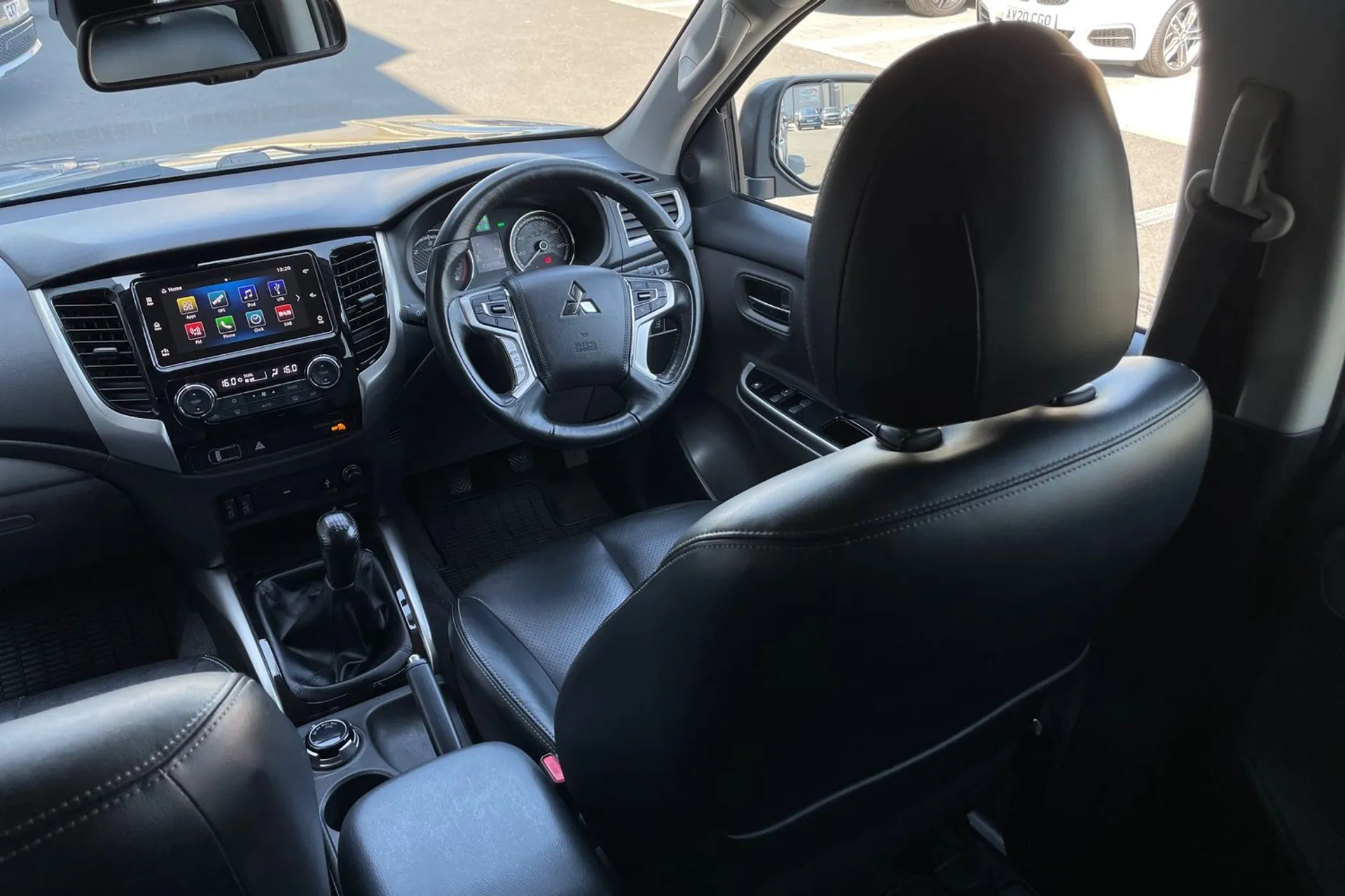 MITSUBISHI L200 thumbnail image number 39