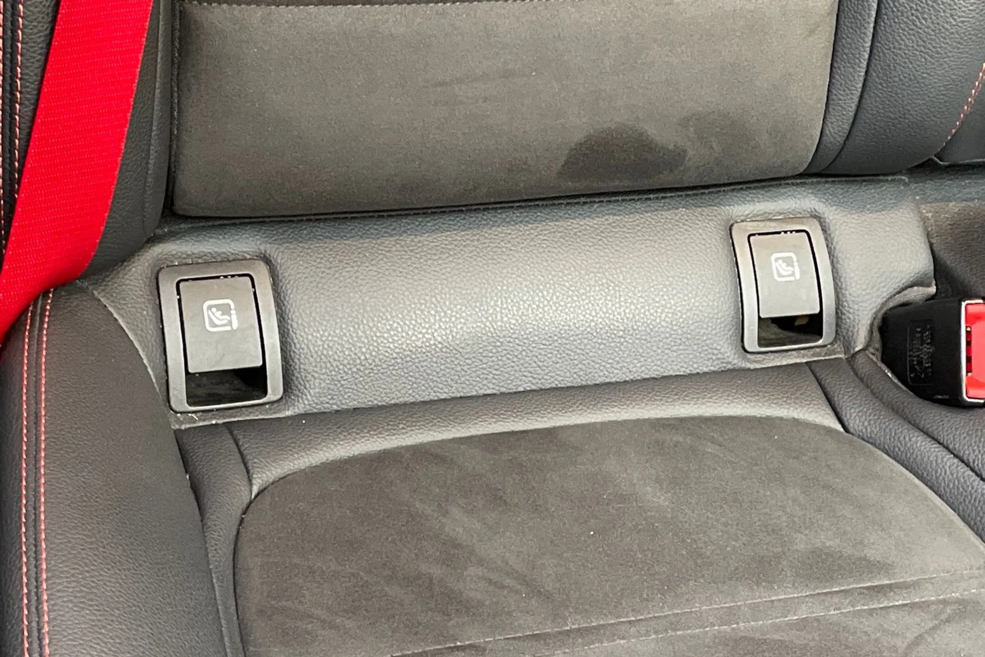 MERCEDES-BENZ C CLASS thumbnail image number 26