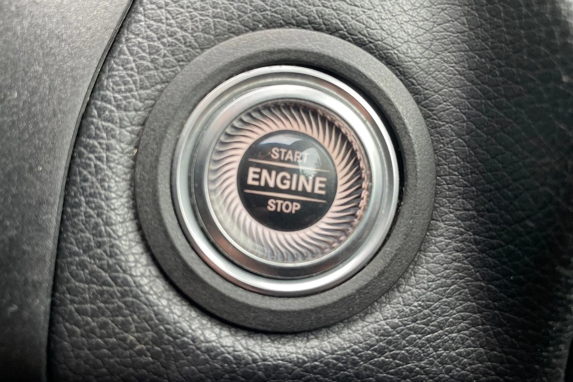 MERCEDES-BENZ C CLASS thumbnail image number 45